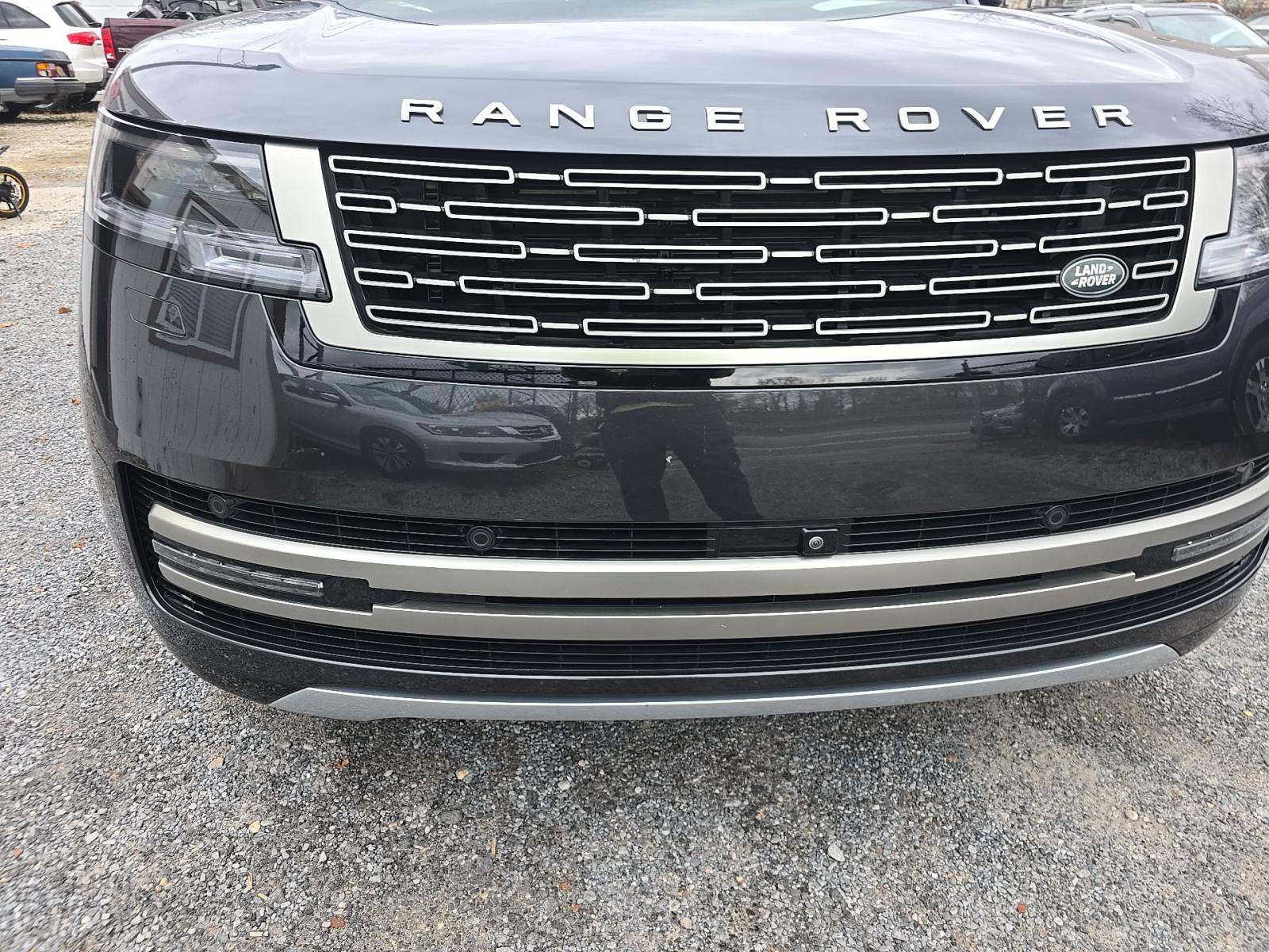 2024 Land Rover Range Rover SE AWD