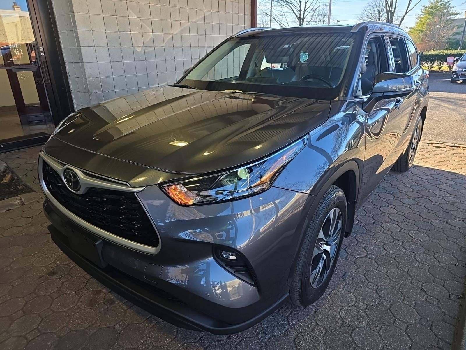 2022 Toyota Highlander XLE AWD