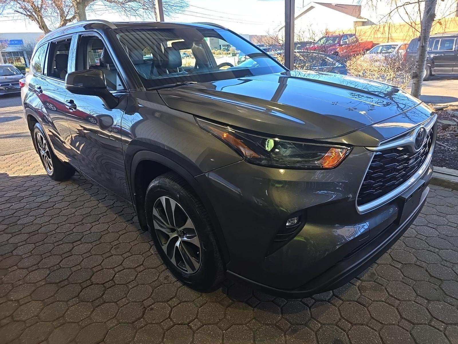 2022 Toyota Highlander XLE AWD