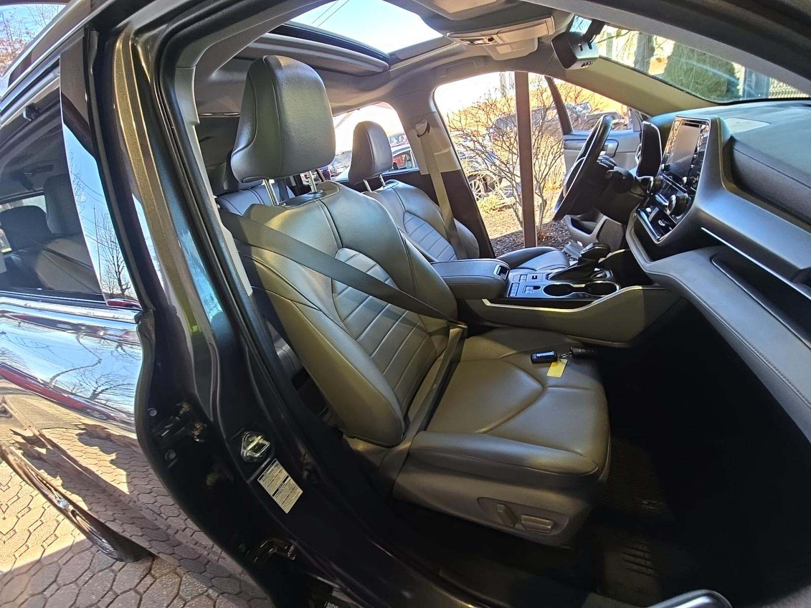 2022 Toyota Highlander XLE AWD