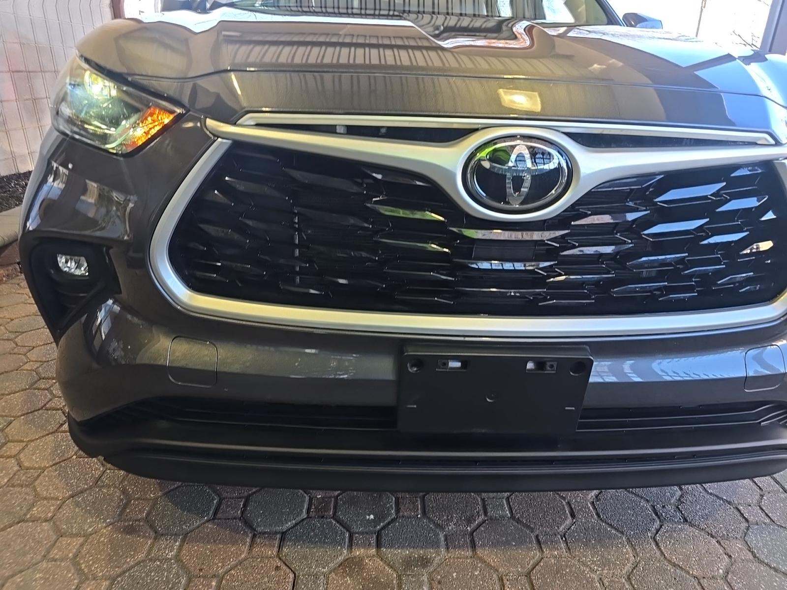2022 Toyota Highlander XLE AWD