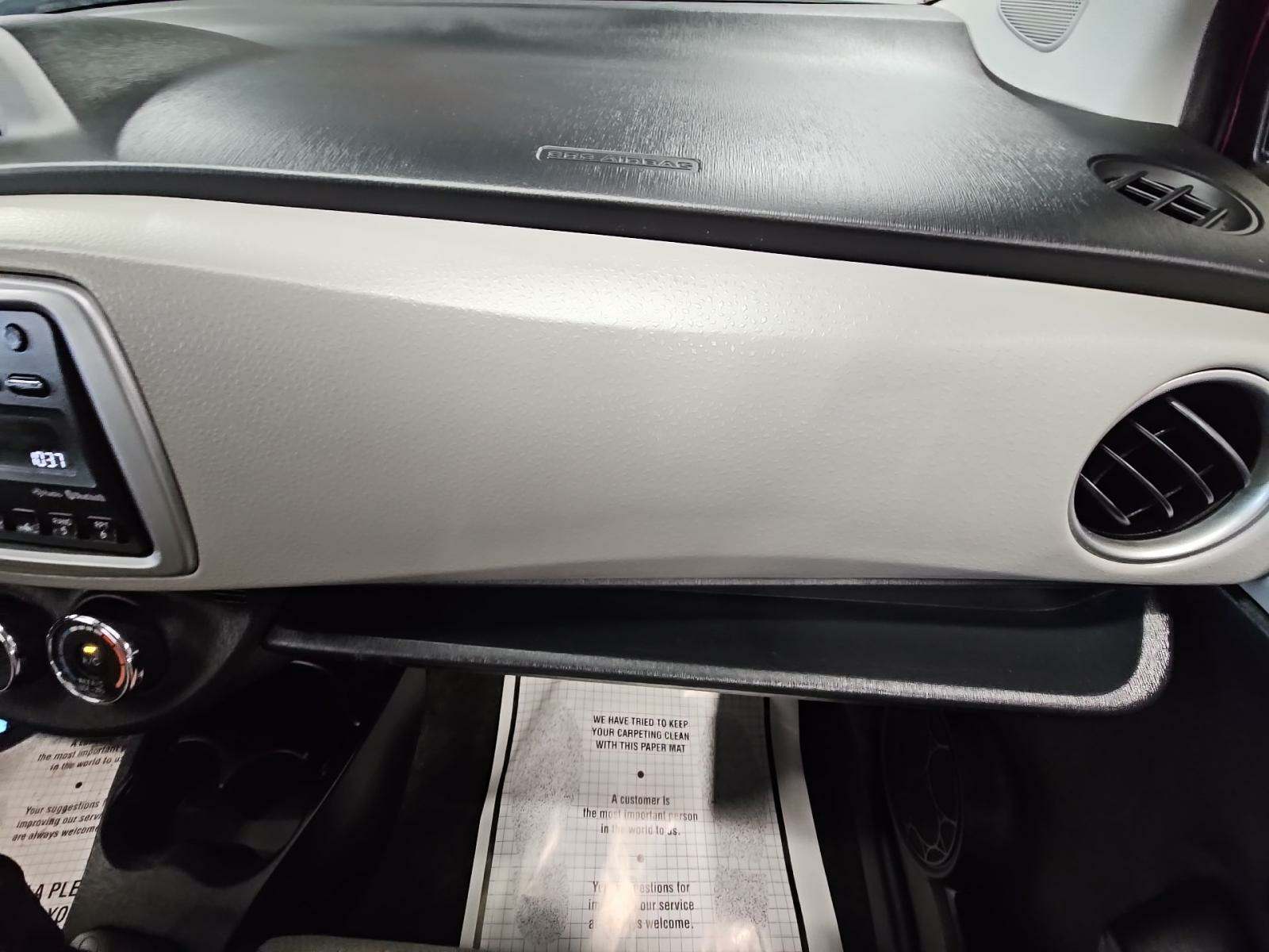 2014 Toyota Yaris LE FWD