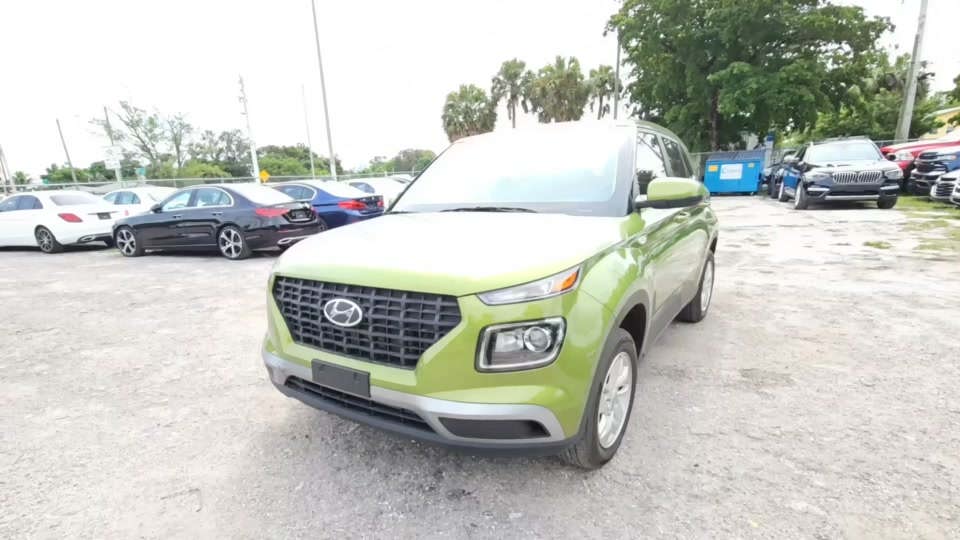 2022 Hyundai Venue SE