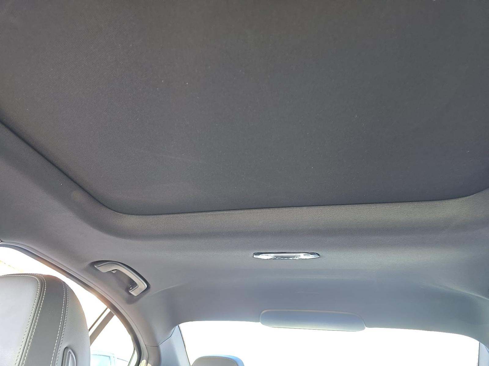 2025 BMW 3 Series 330i xDrive AWD