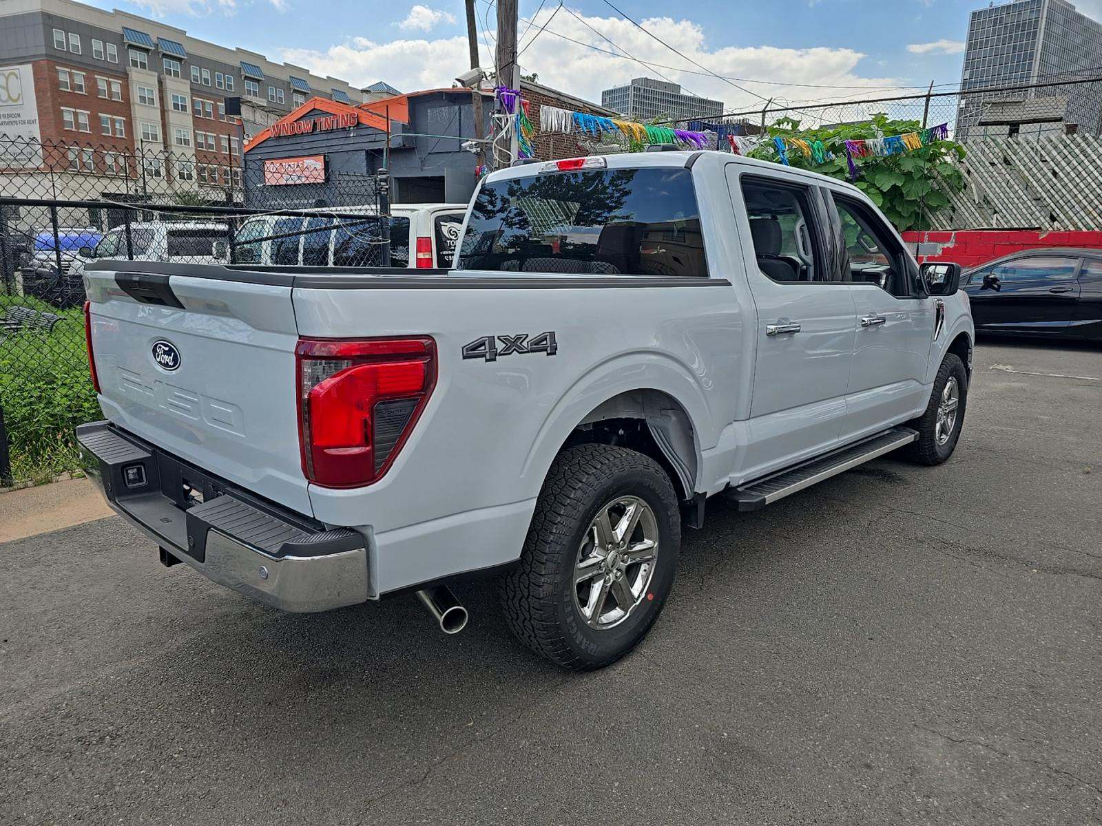 2025 Ford F-150 XLT AWD