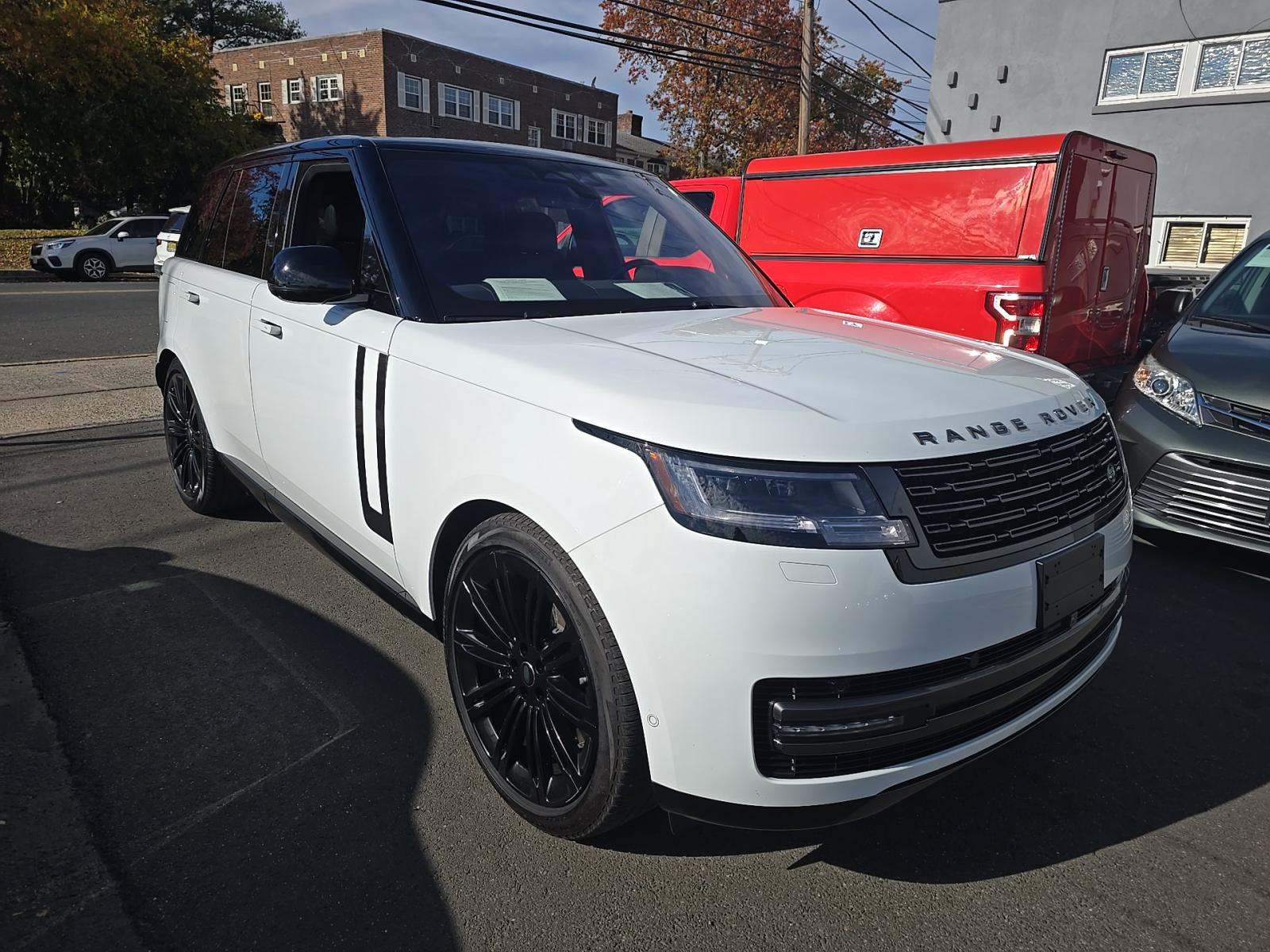 2023 Land Rover Range Rover SE AWD