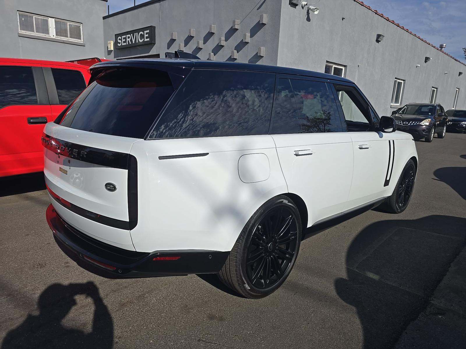 2023 Land Rover Range Rover SE AWD