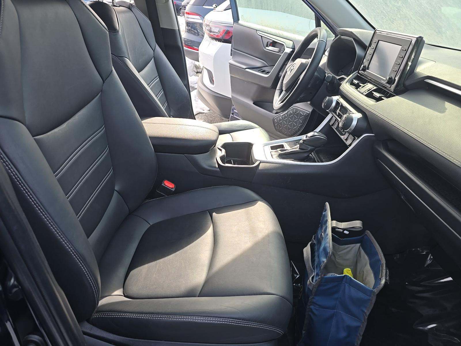 2022 Toyota RAV4 XLE Premium AWD