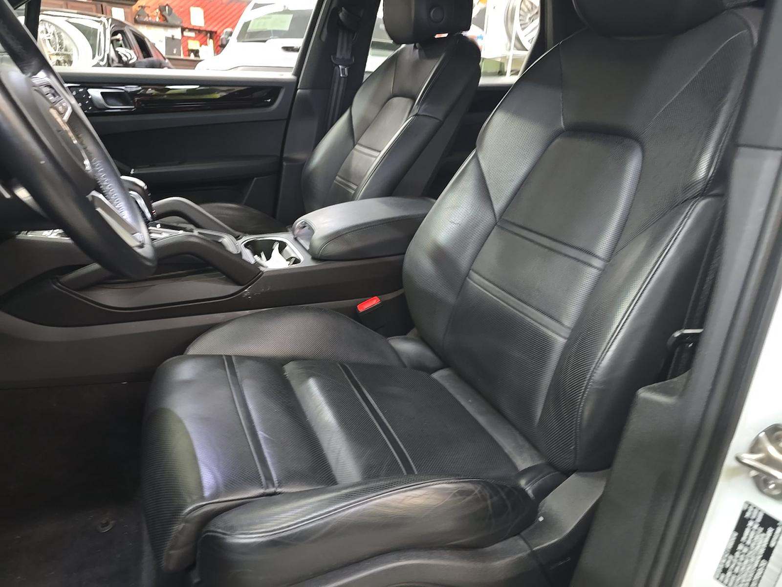 2023 Porsche Cayenne Base AWD