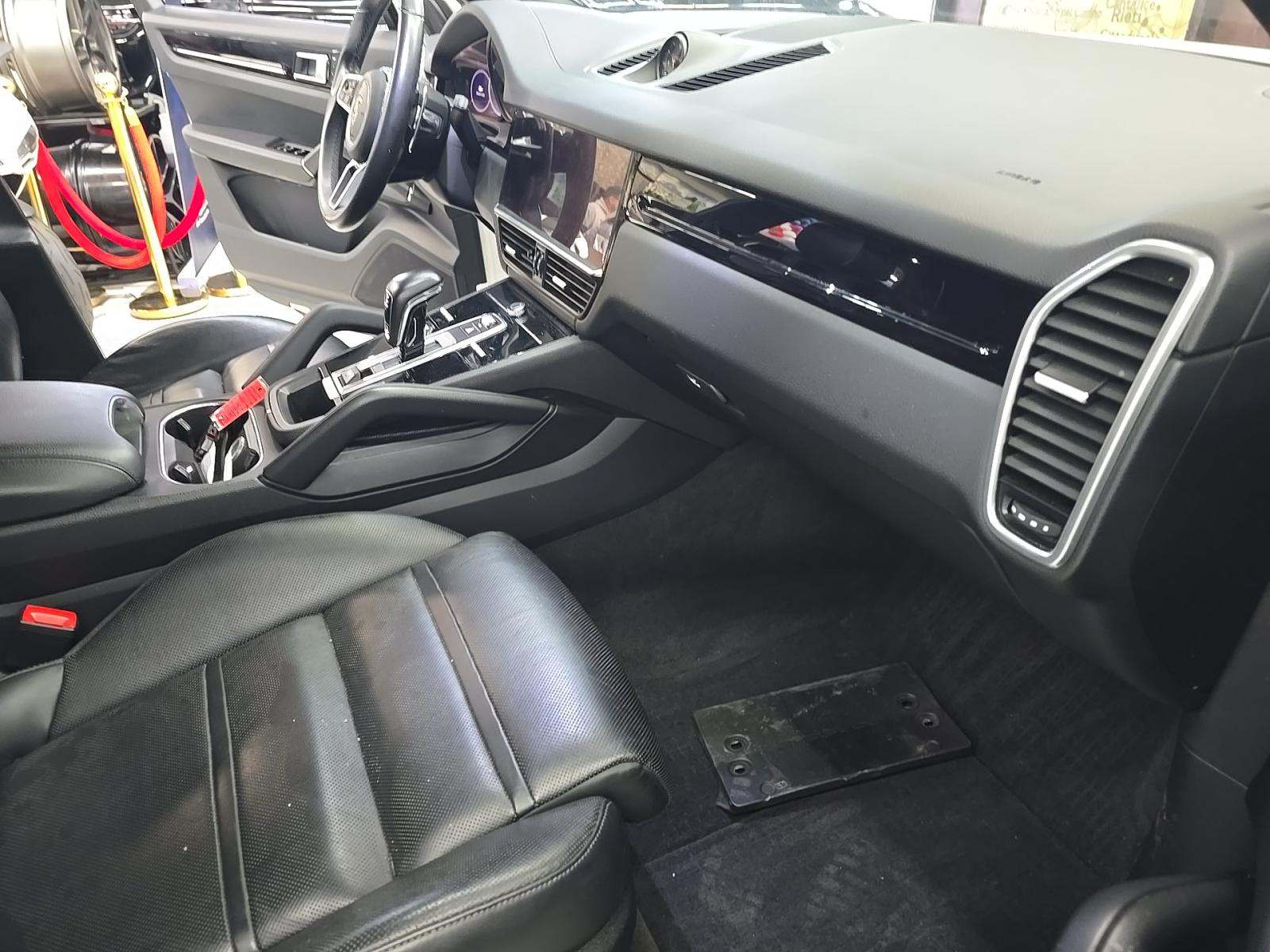 2023 Porsche Cayenne Base AWD