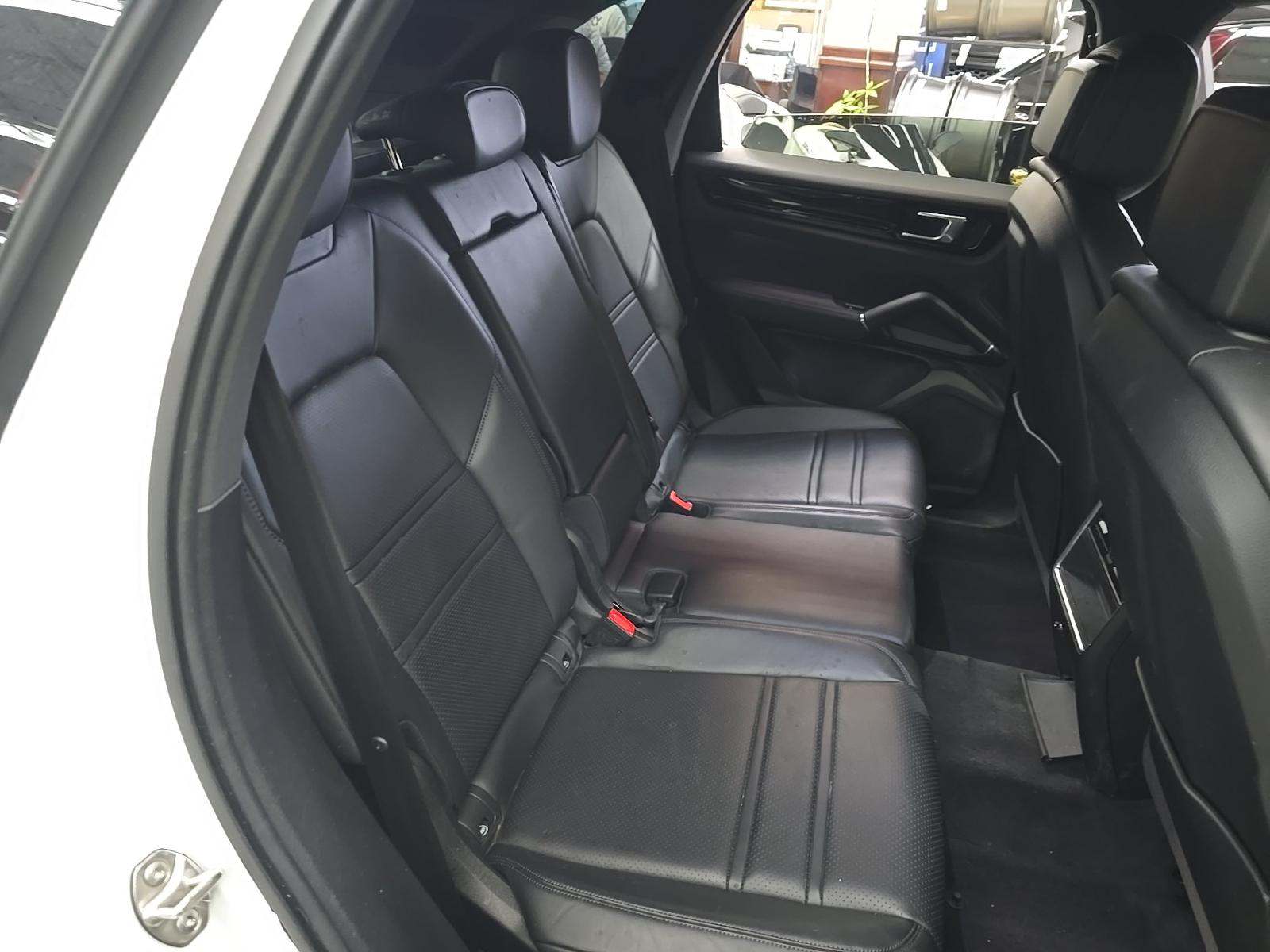 2023 Porsche Cayenne Base AWD