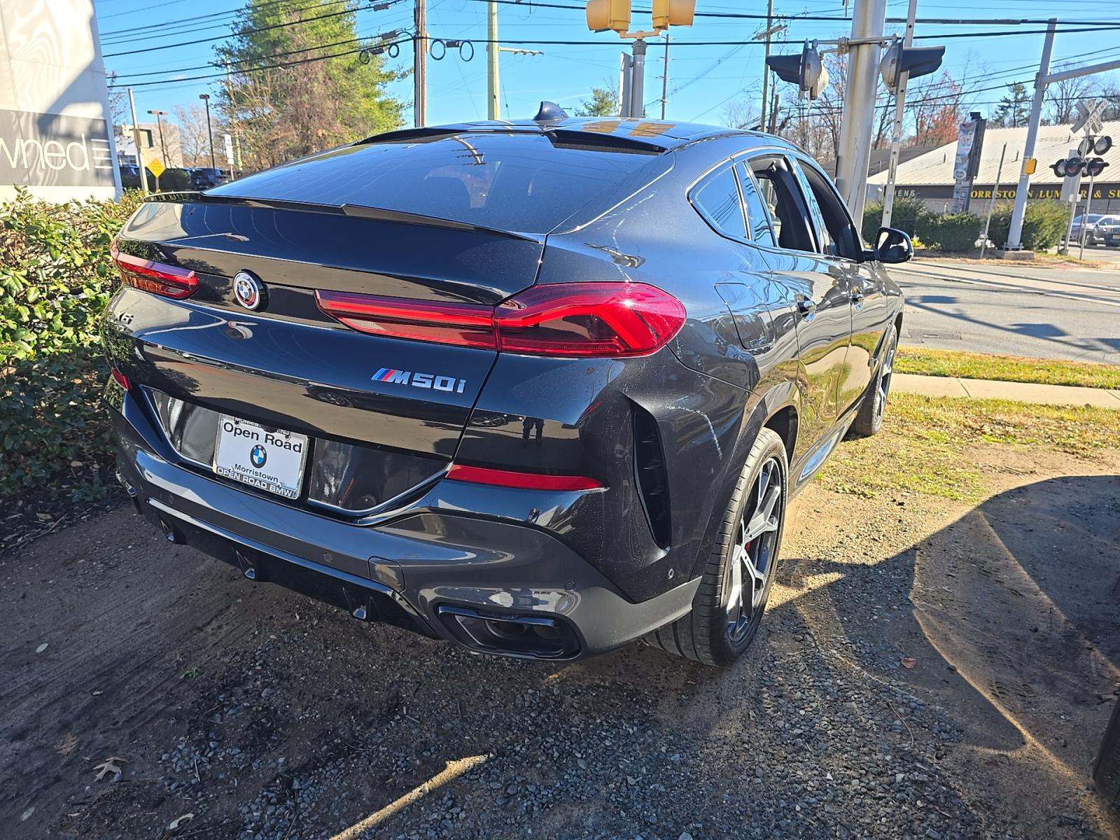 2023 BMW X6 M50i AWD