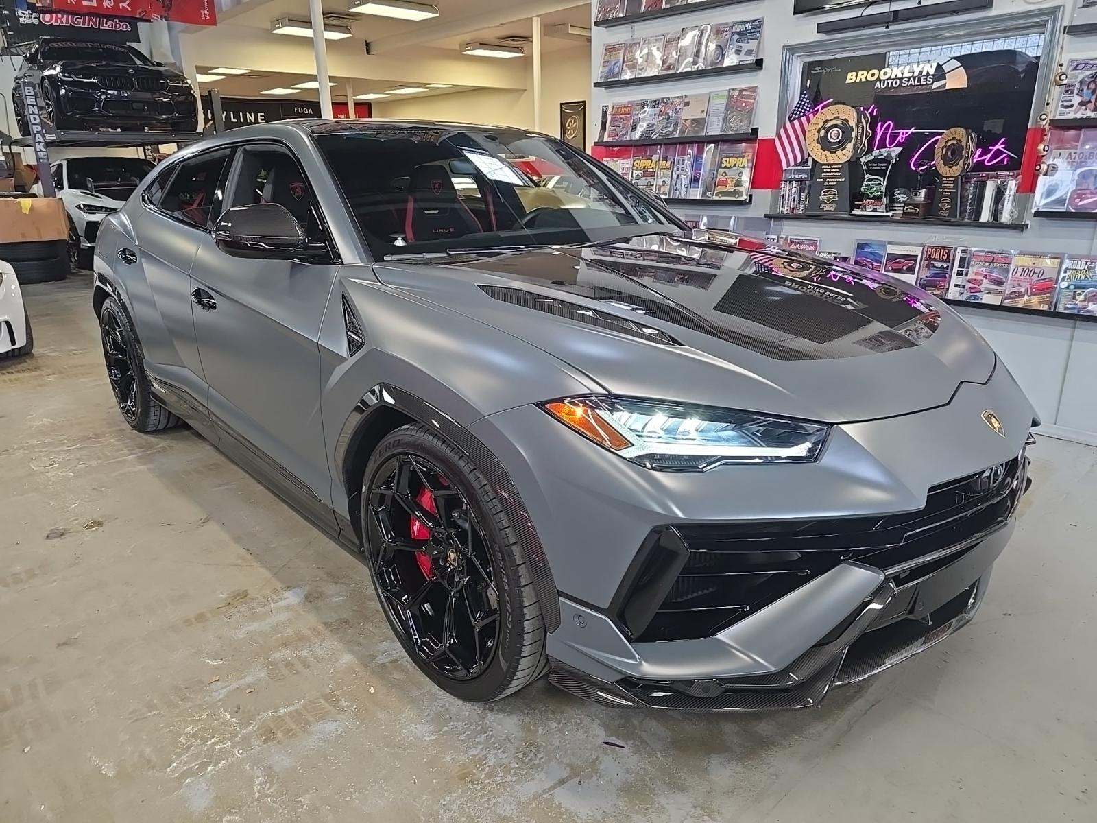 2024 Lamborghini Urus Performante AWD