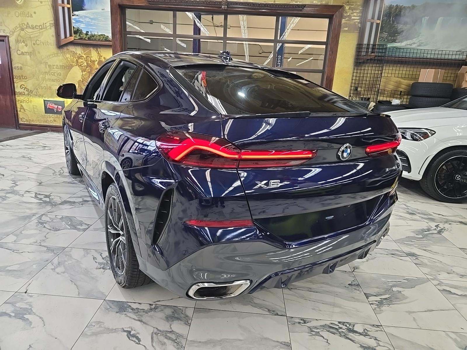 2022 BMW X6 xDrive40i AWD