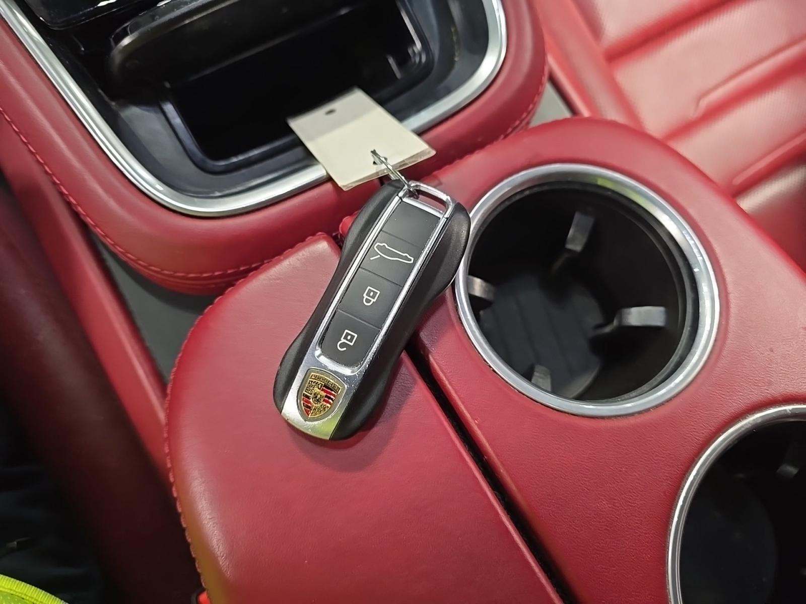 2020 Porsche Panamera GTS AWD