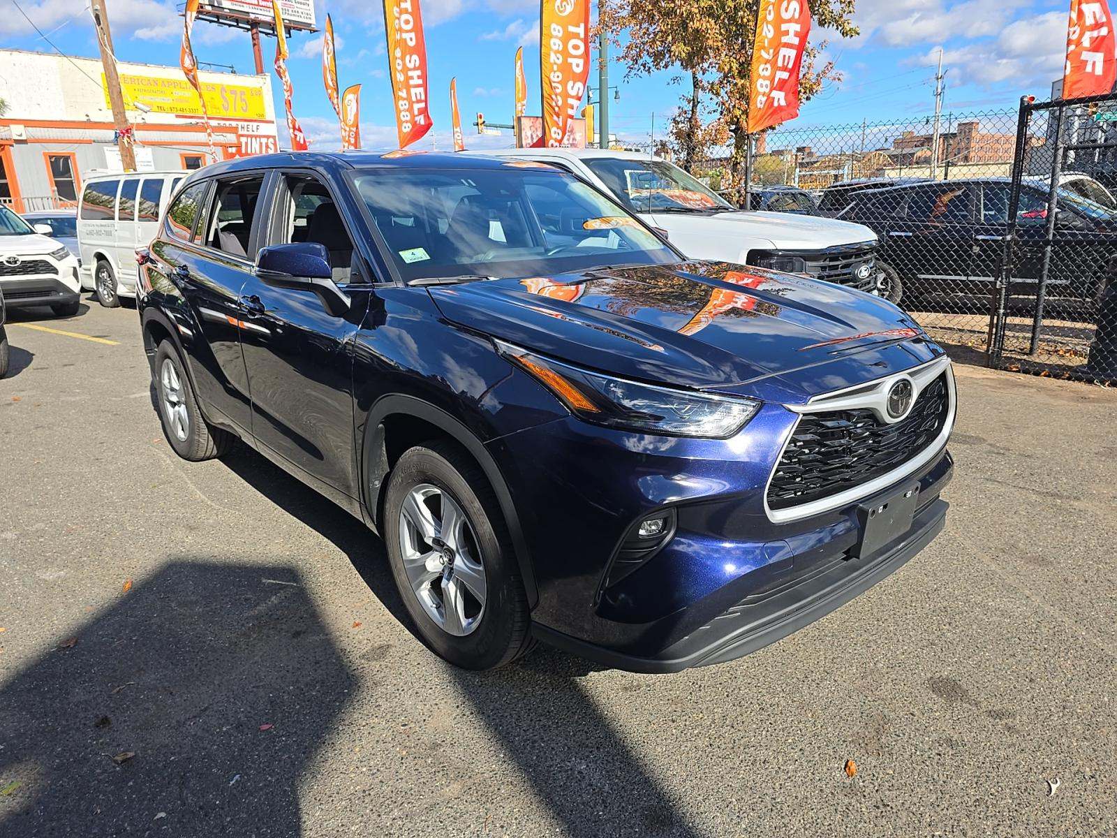 2023 Toyota Highlander LE FWD