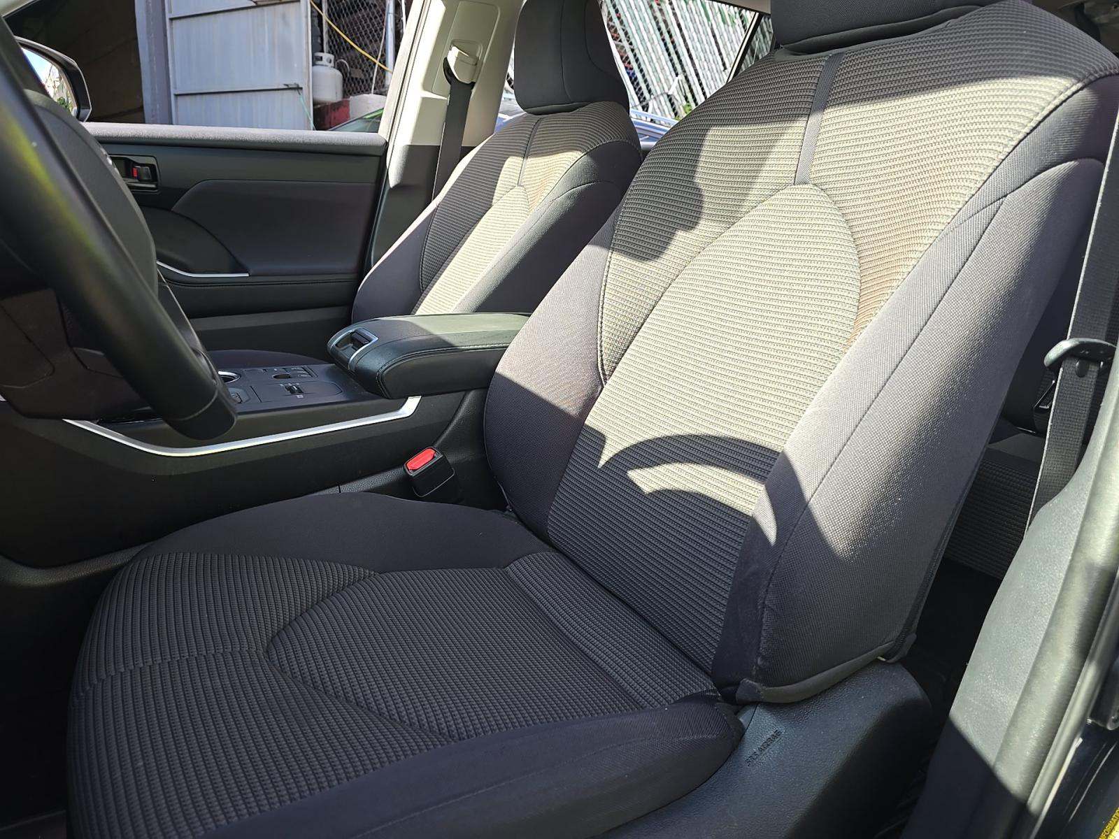 2023 Toyota Highlander LE FWD