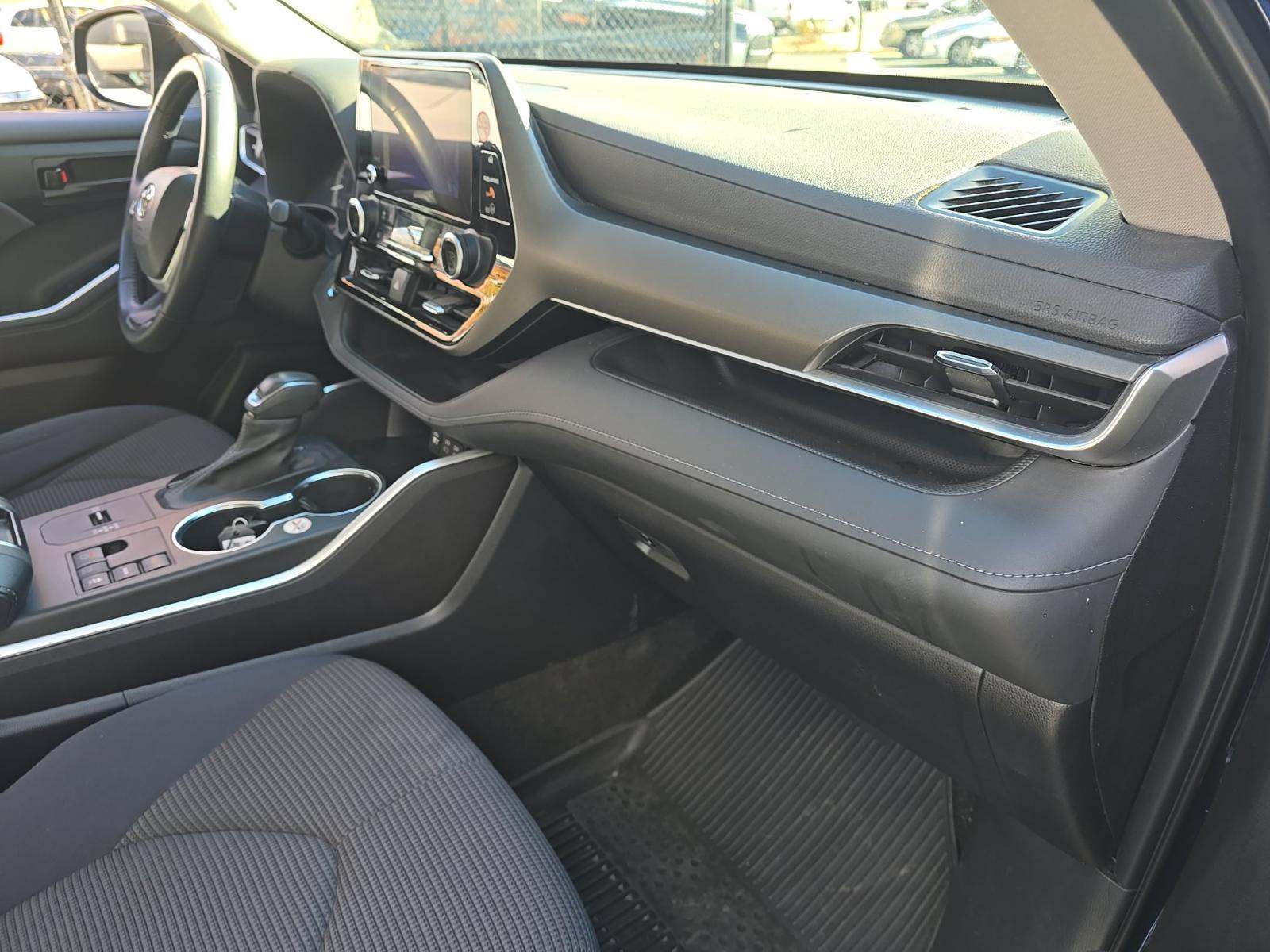 2023 Toyota Highlander LE FWD