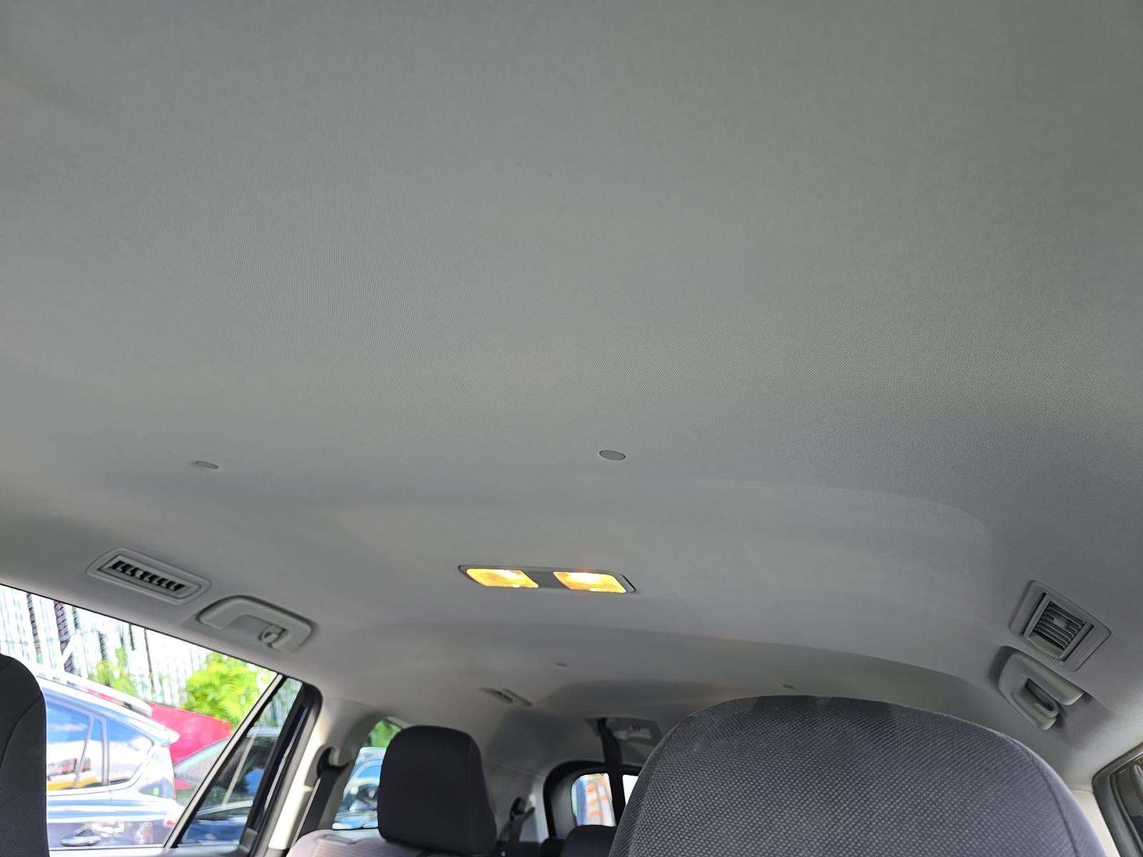 2023 Toyota Highlander LE FWD