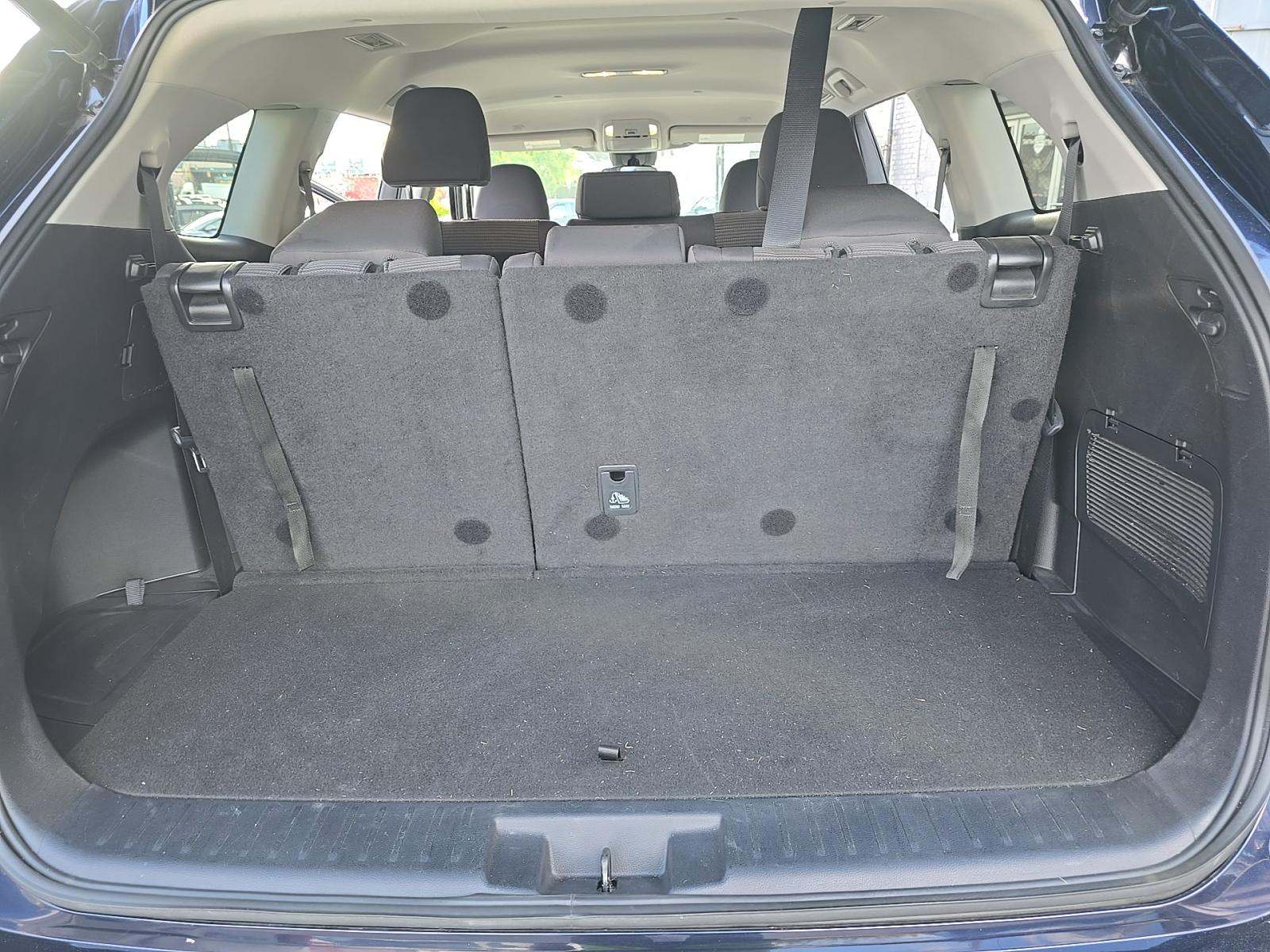 2023 Toyota Highlander LE FWD