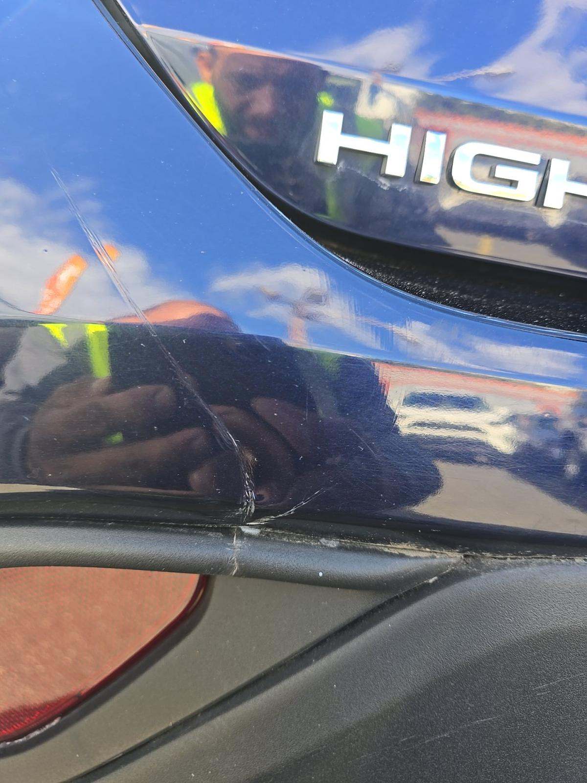 2023 Toyota Highlander LE FWD