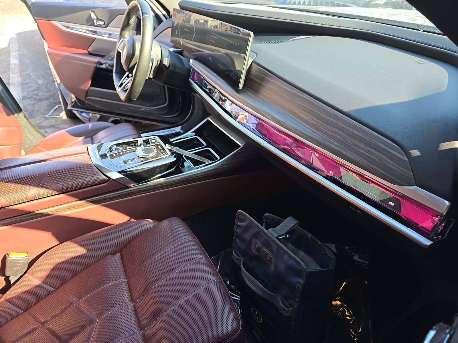 2023 BMW 7 Series 760i xDrive AWD