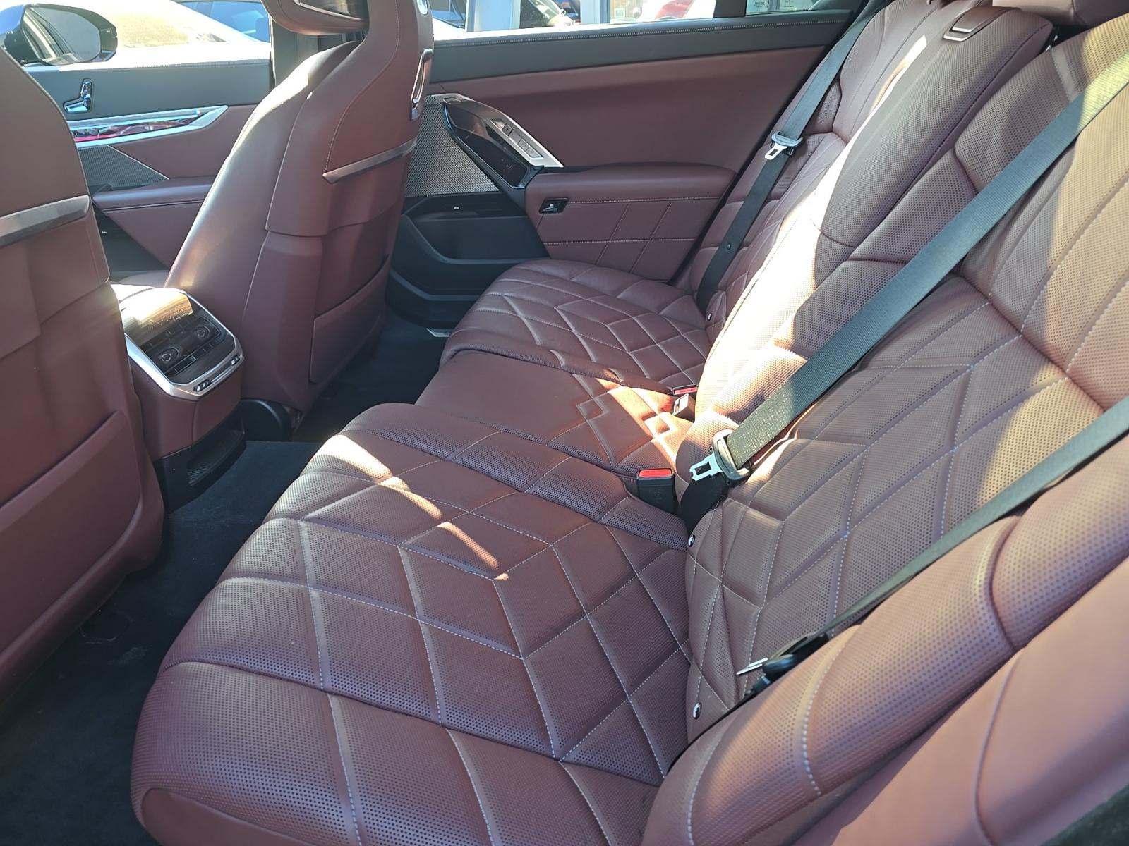 2023 BMW 7 Series 760i xDrive AWD