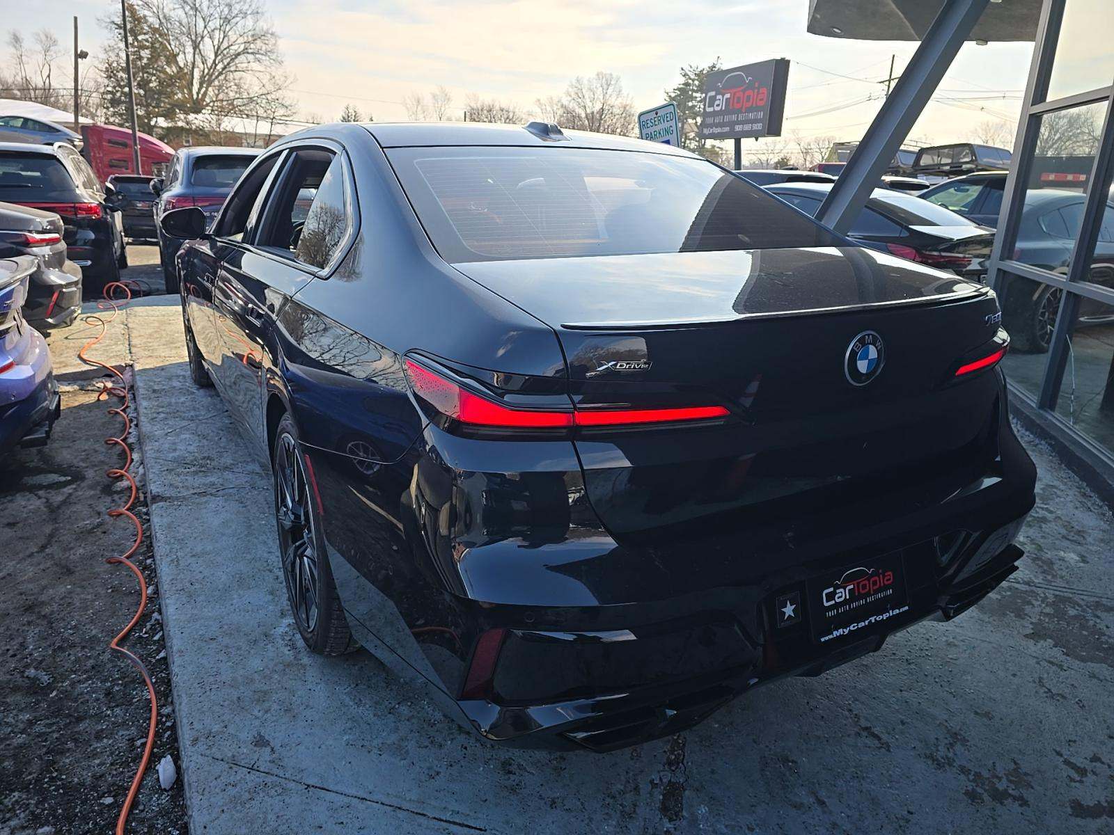 2023 BMW 7 Series 760i xDrive AWD