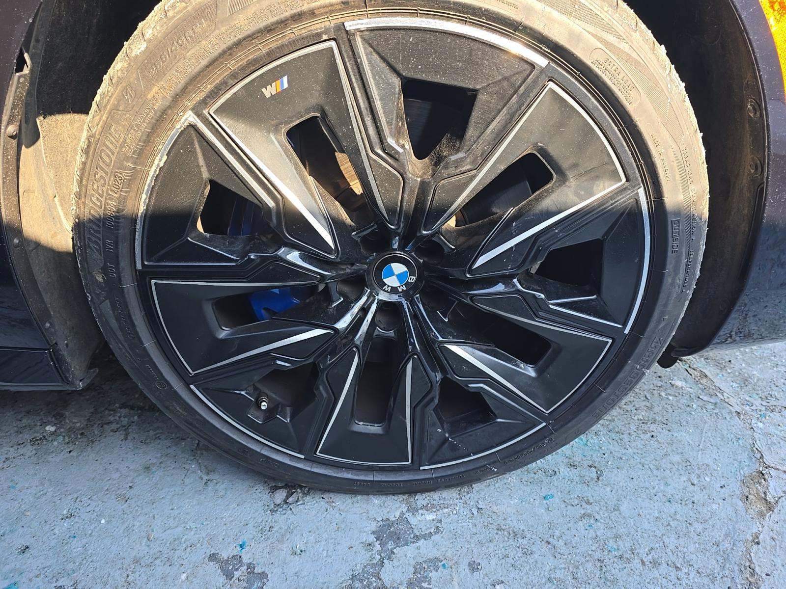 2023 BMW 7 Series 760i xDrive AWD