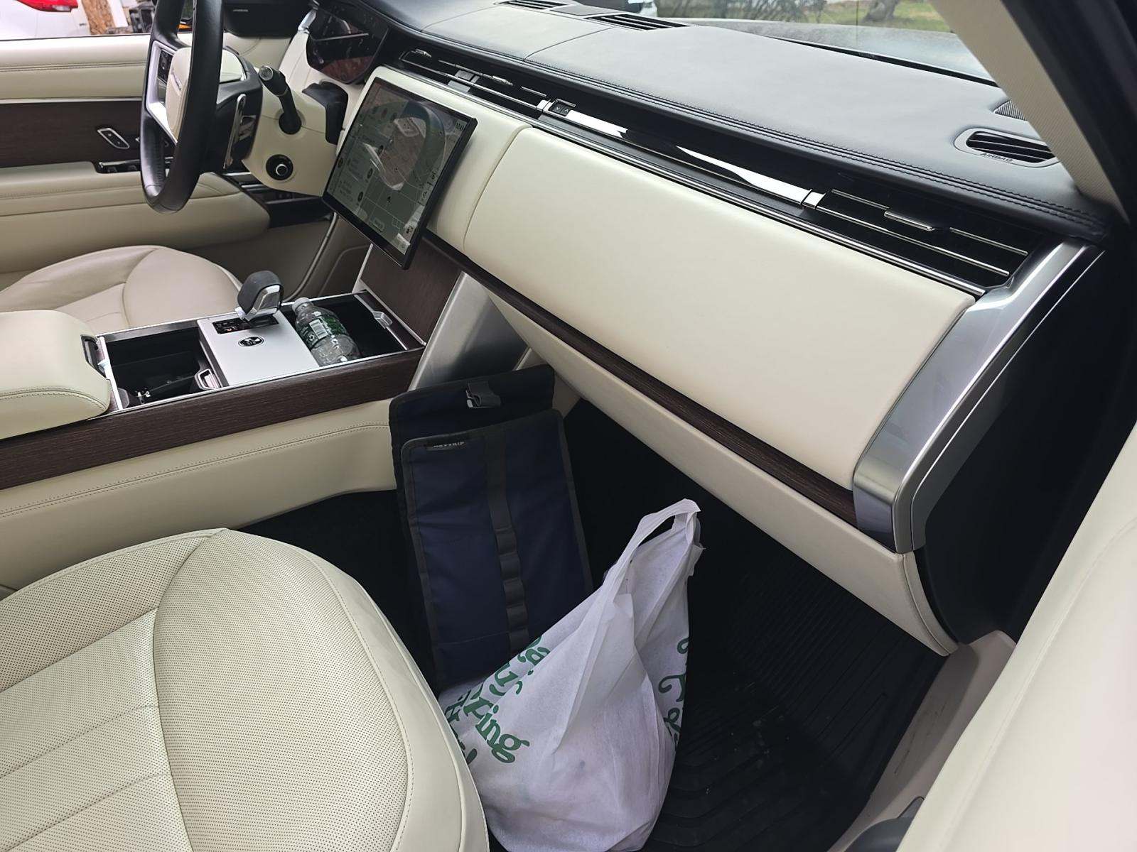 2024 Land Rover Range Rover SE AWD