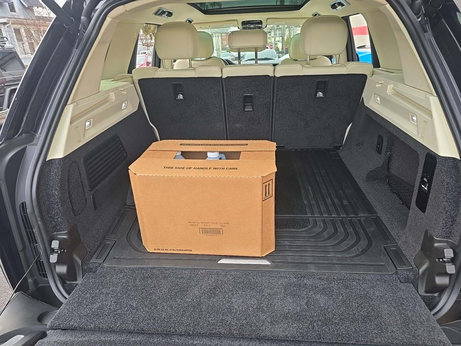 2024 Land Rover Range Rover SE AWD