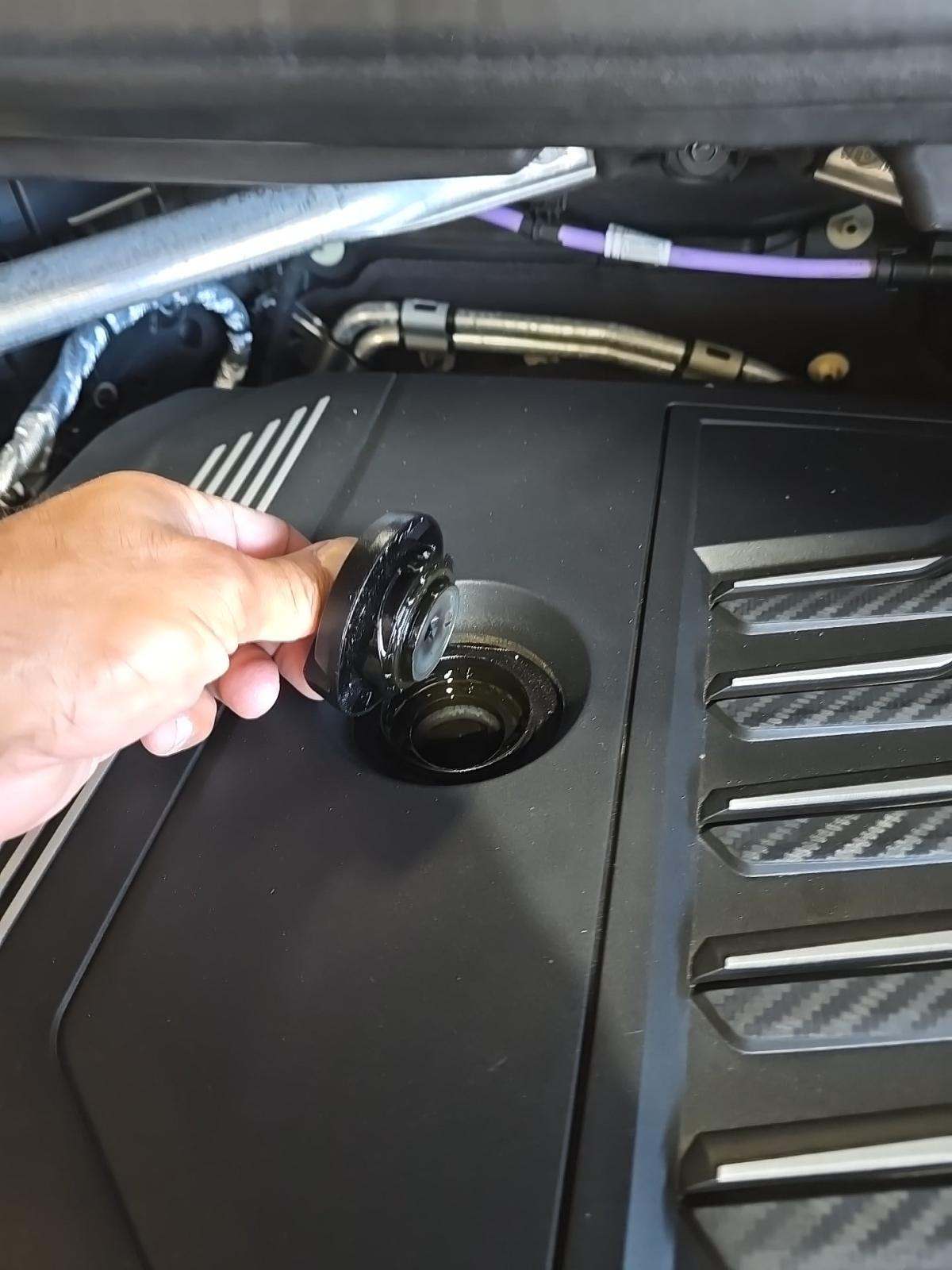 2023 BMW X6 xDrive40i AWD