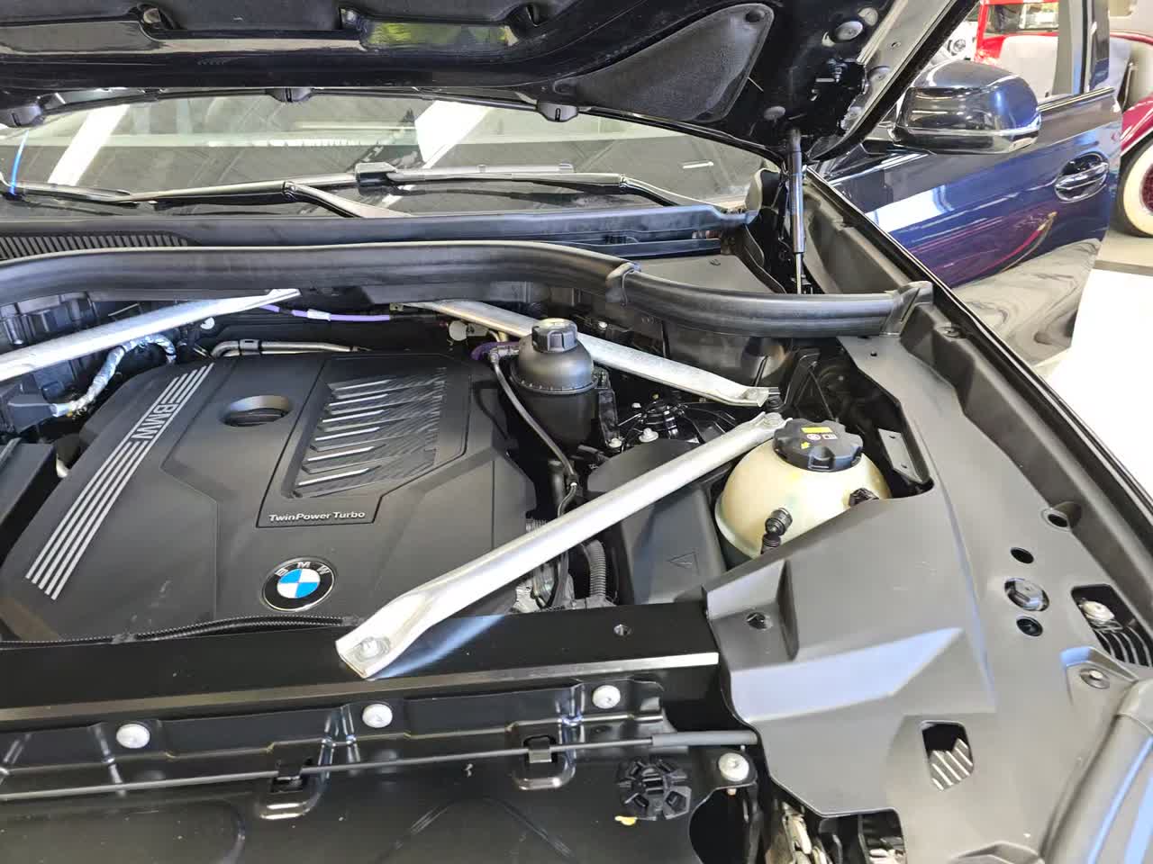 2023 BMW X6 xDrive40i AWD