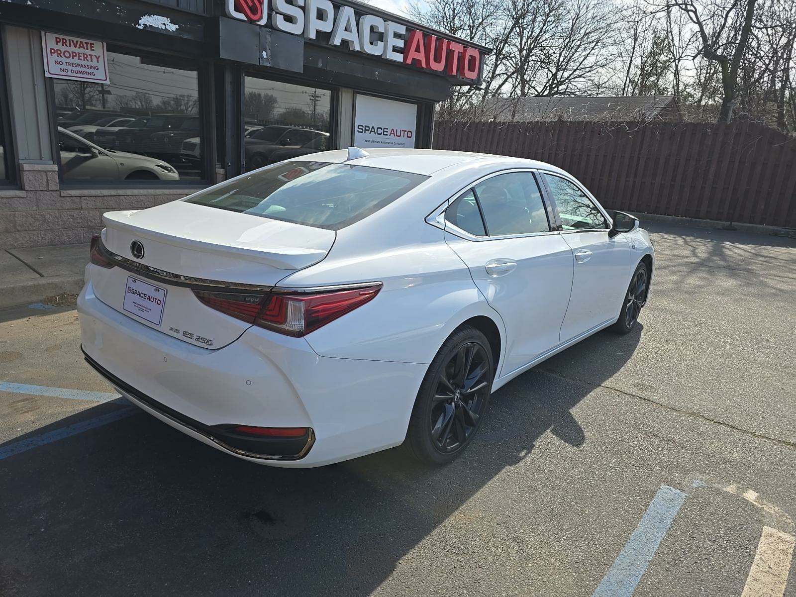 2022 Lexus ES ES 250 F SPORT AWD