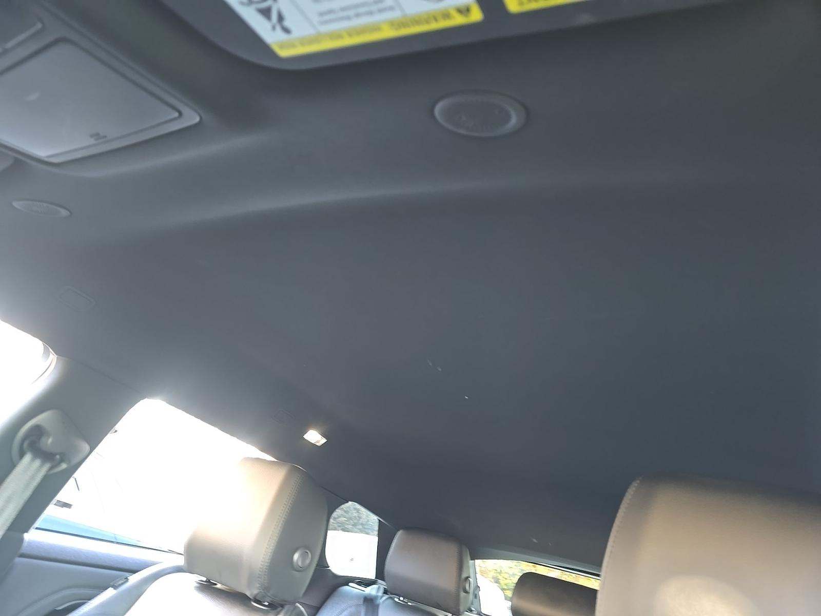 2022 Land Rover Range Rover Evoque R-Dynamic SE AWD