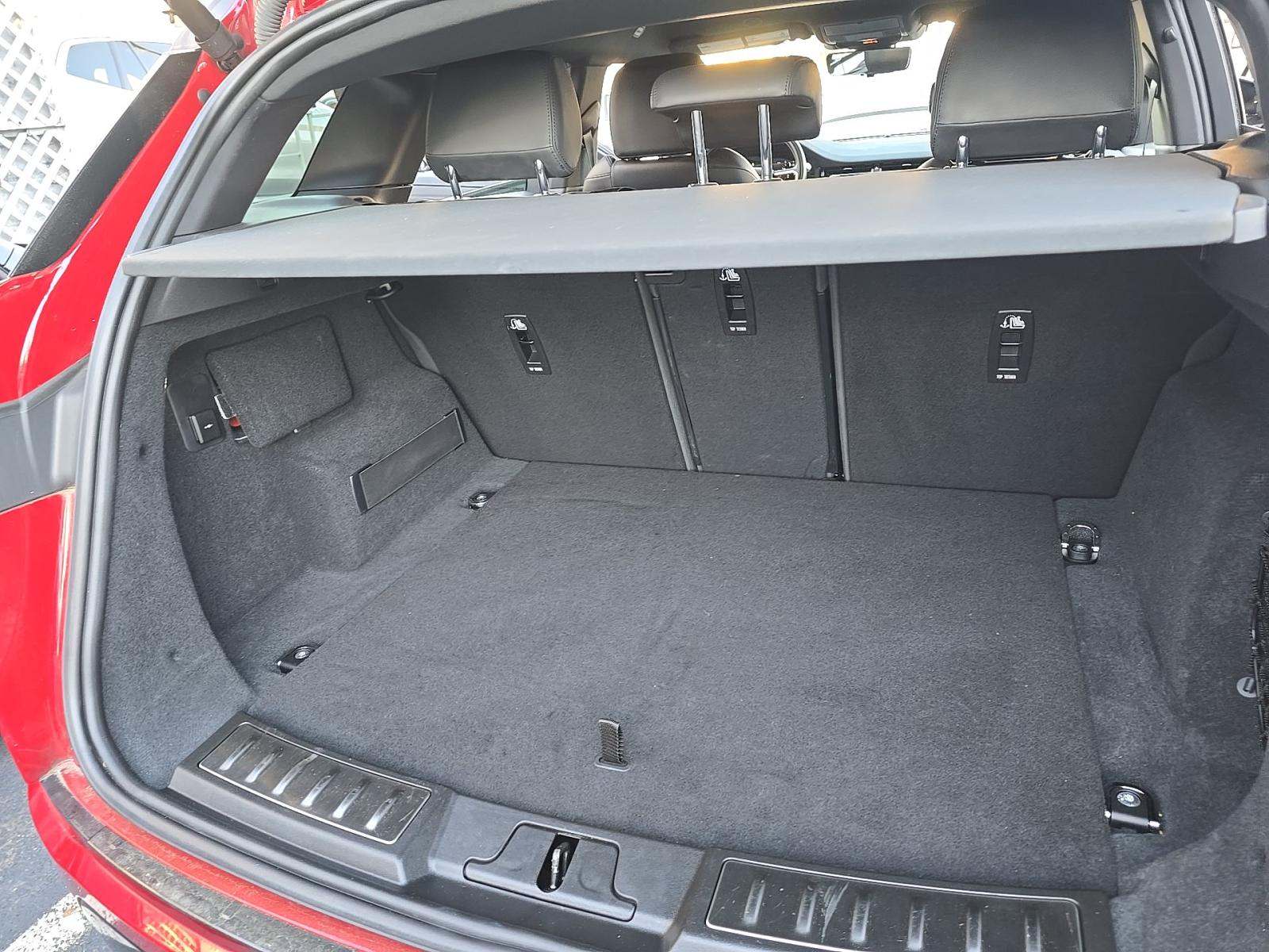 2022 Land Rover Range Rover Evoque R-Dynamic SE AWD