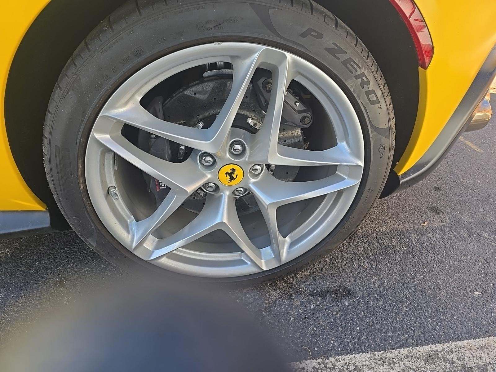 2022 Ferrari Roma Base RWD