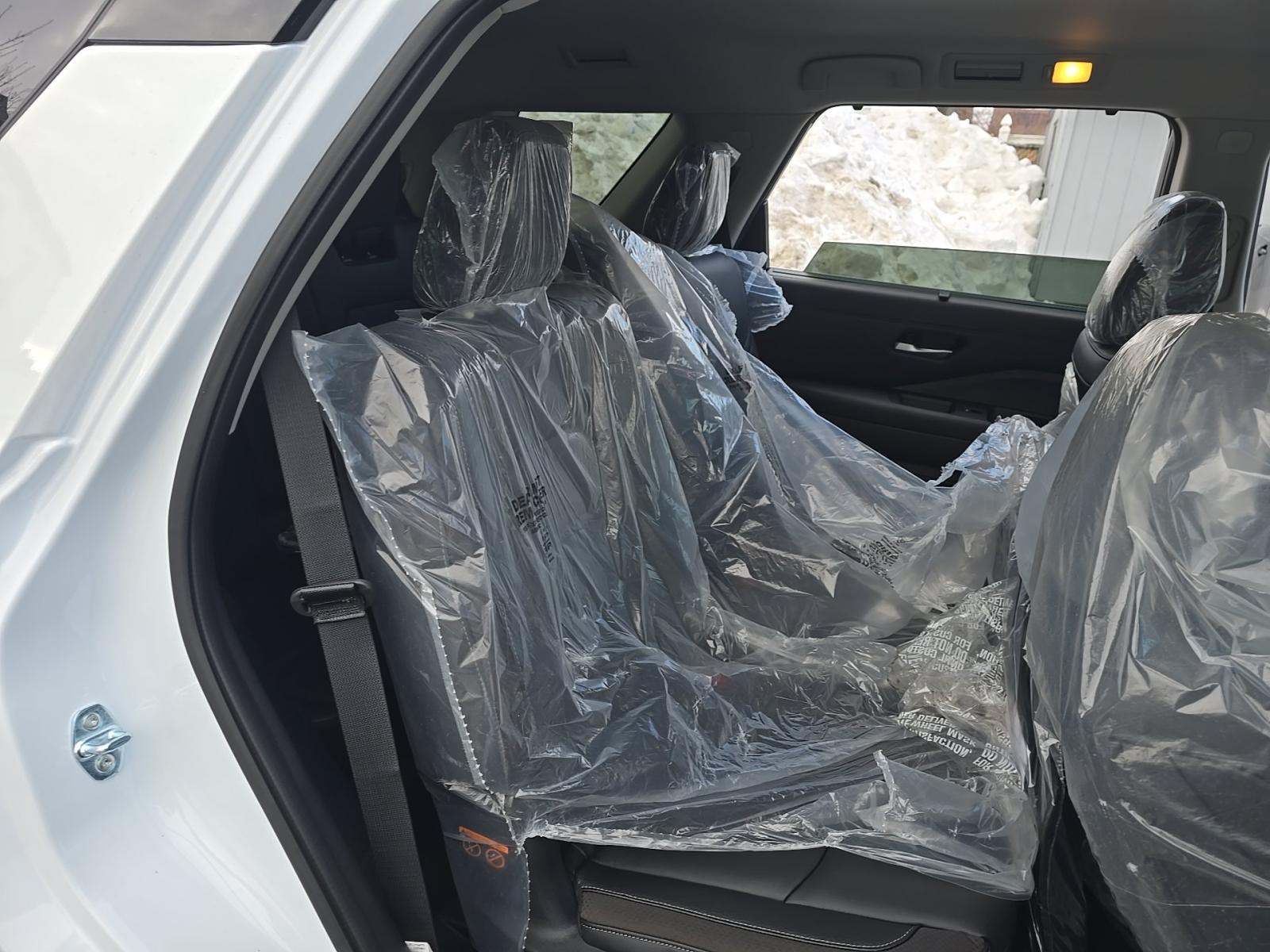 2025 Nissan Pathfinder SL AWD