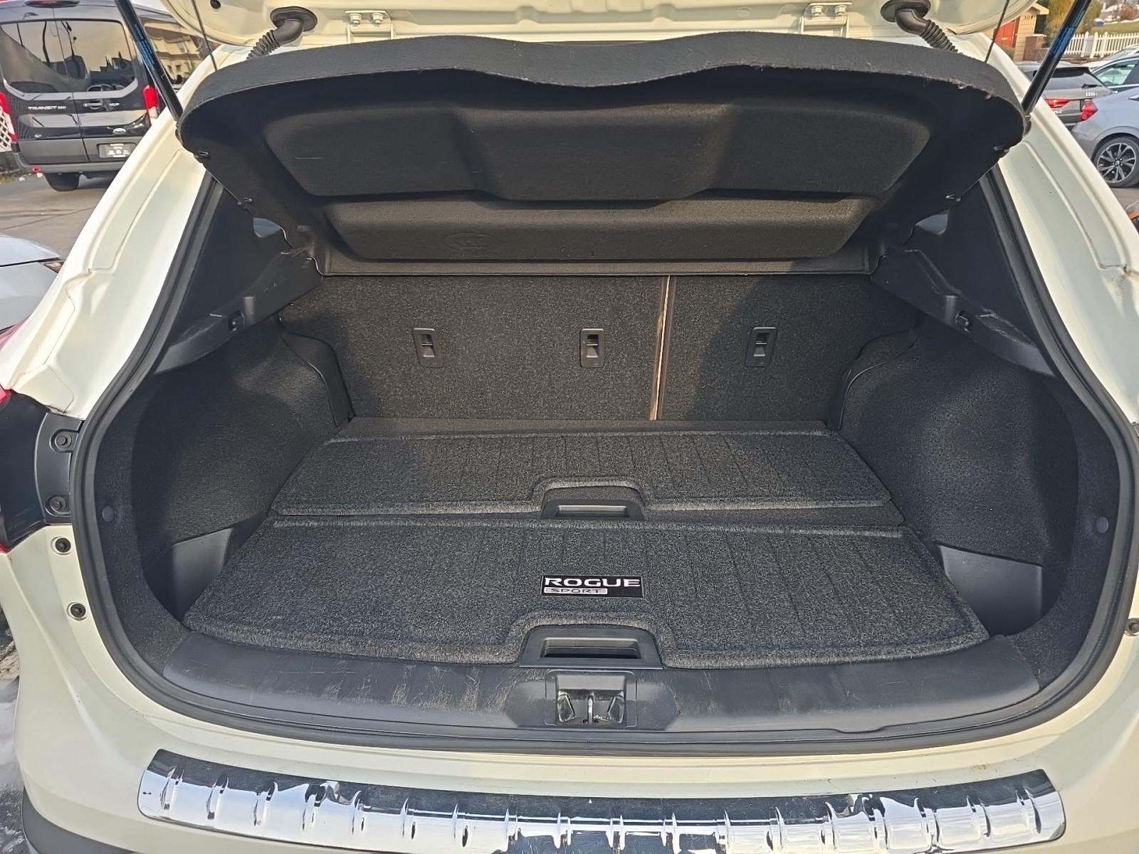 2022 Nissan Rogue Sport SL AWD