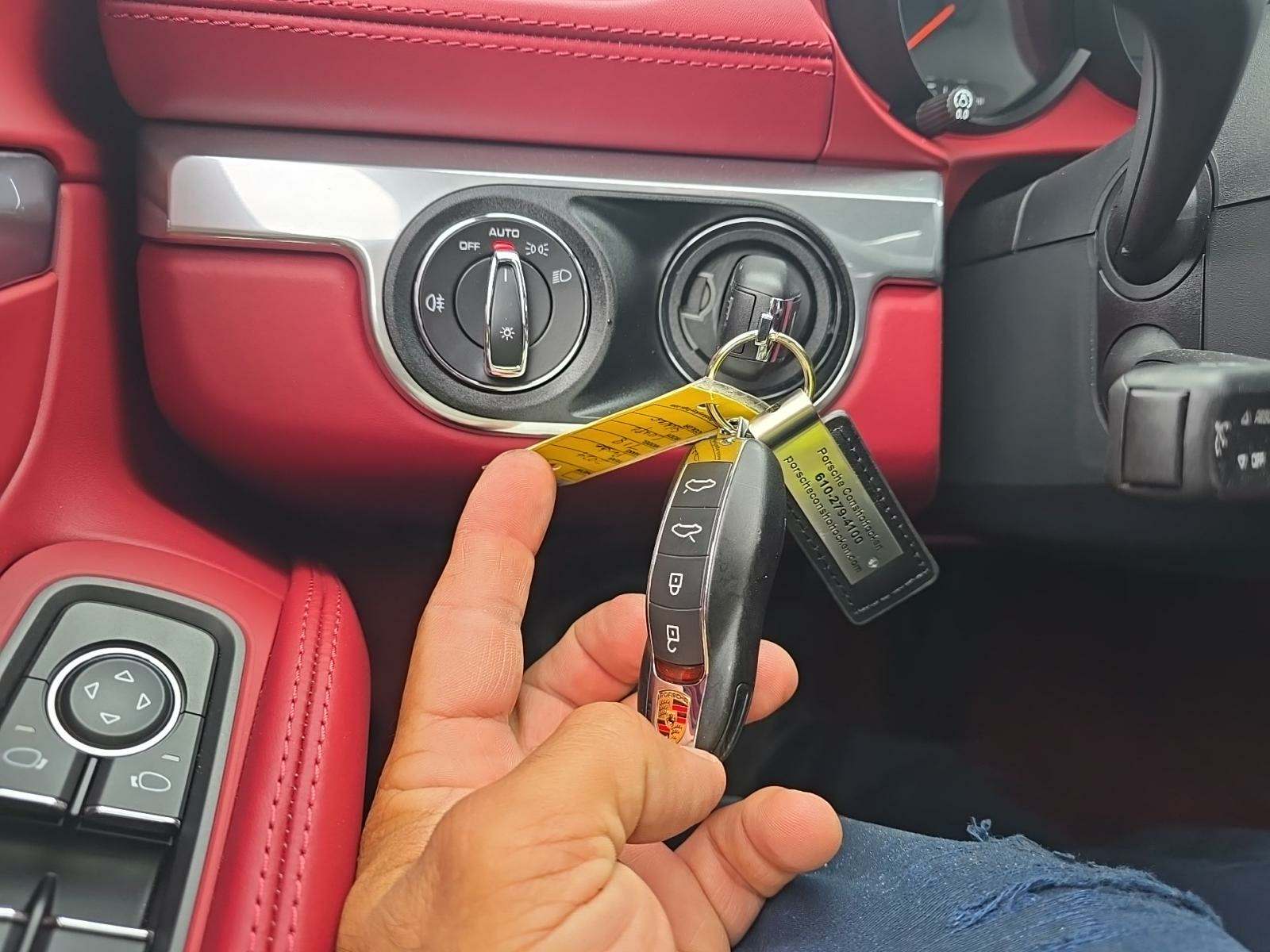 2024 Porsche 718 Cayman Base RWD