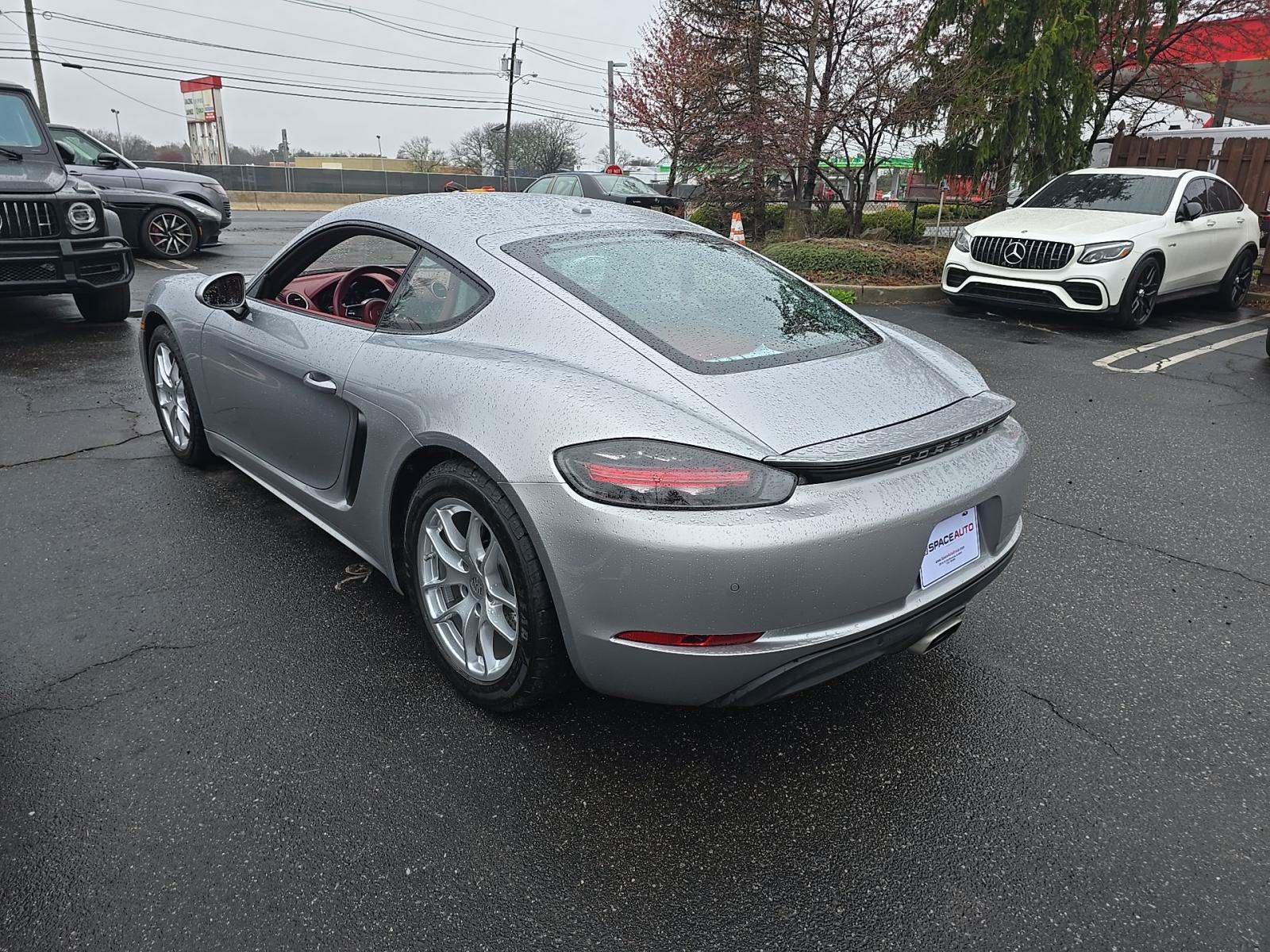 2024 Porsche 718 Cayman Base RWD