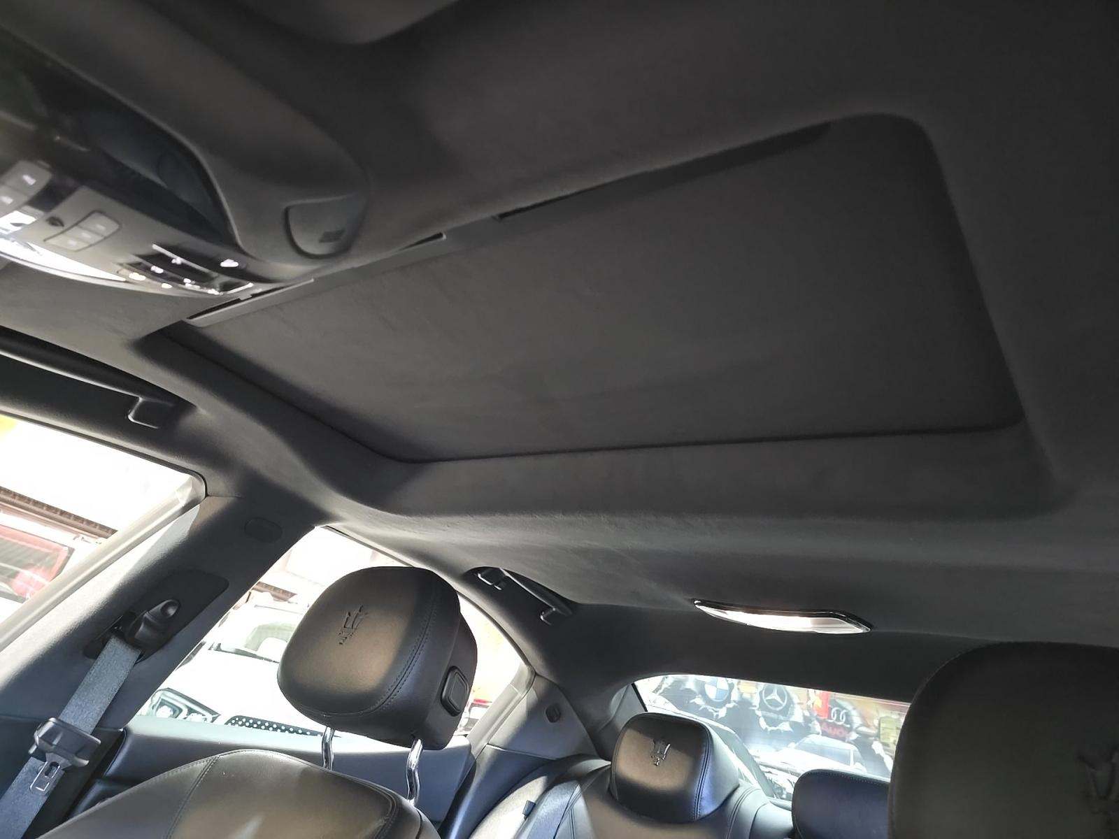 2022 Maserati Ghibli Modena Q4 AWD