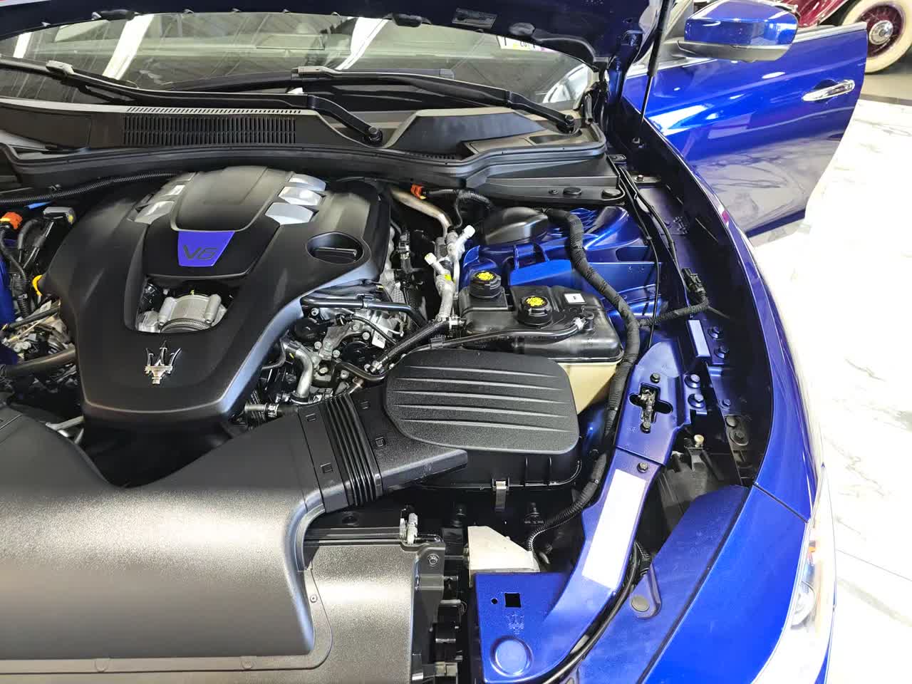 2022 Maserati Ghibli Modena Q4 AWD