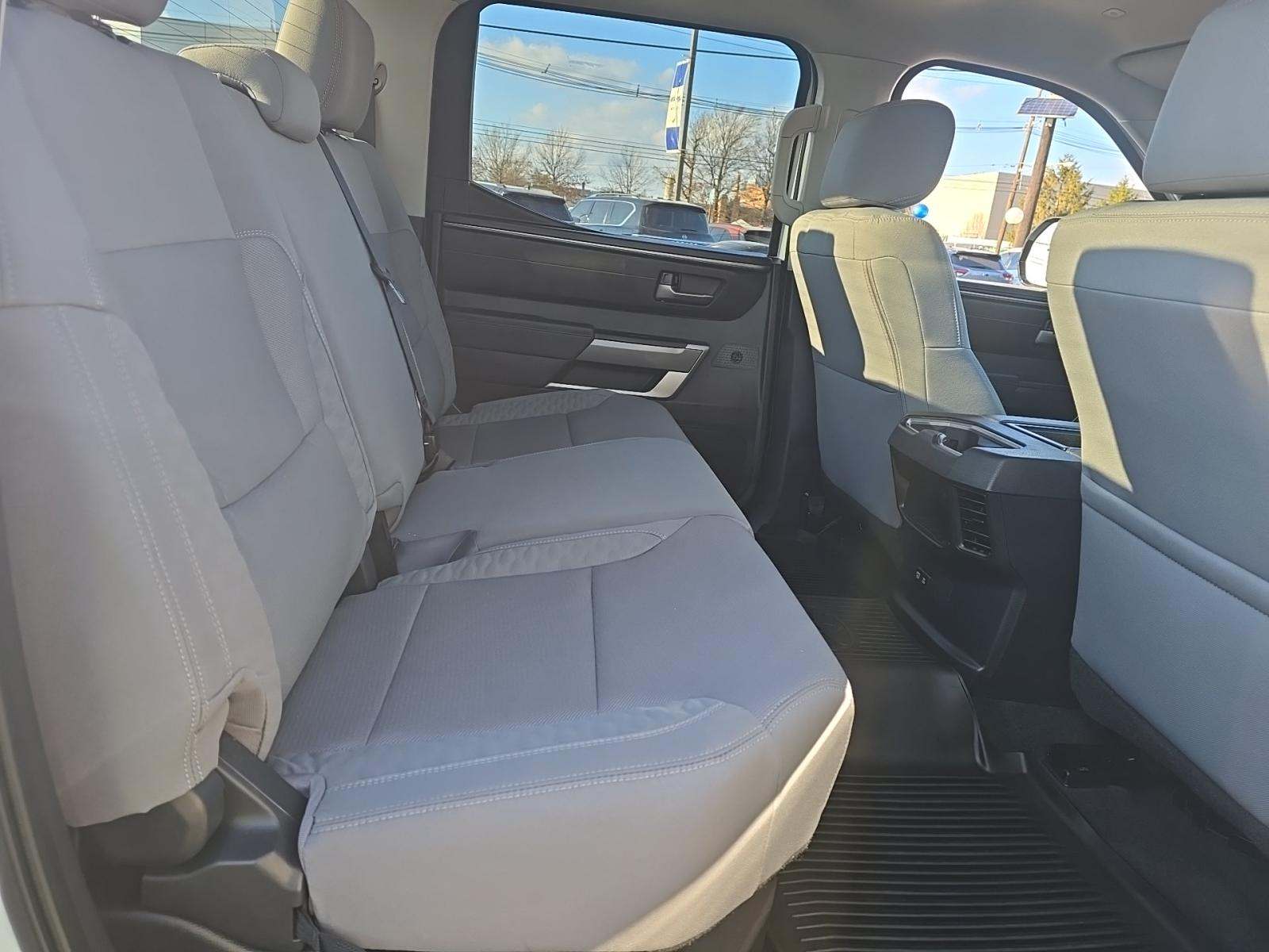 2024 Toyota Tundra SR5 AWD