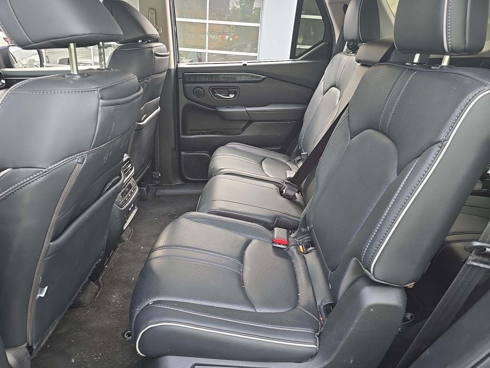 2023 Honda Pilot Elite AWD