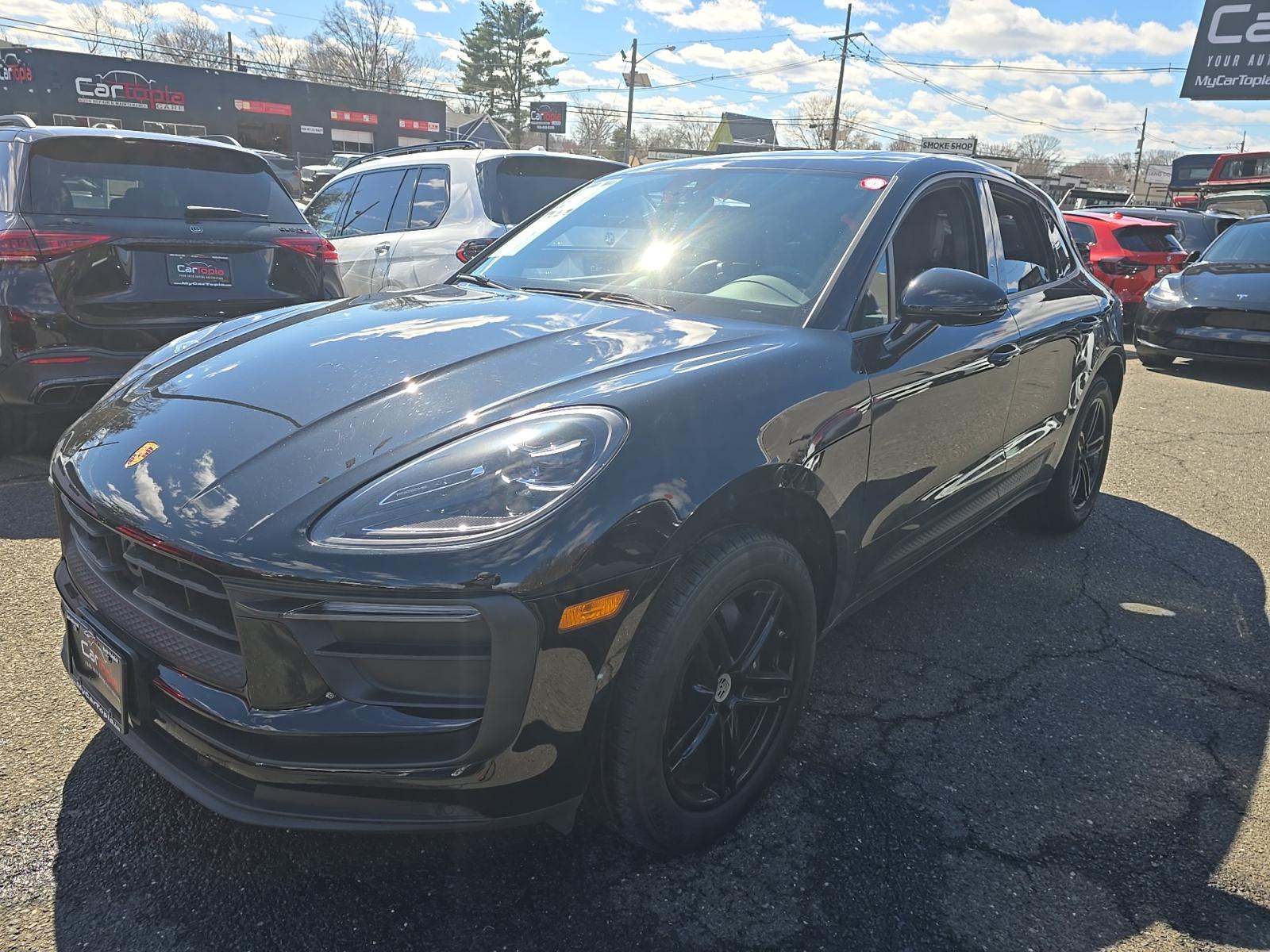 2024 Porsche Macan Base AWD