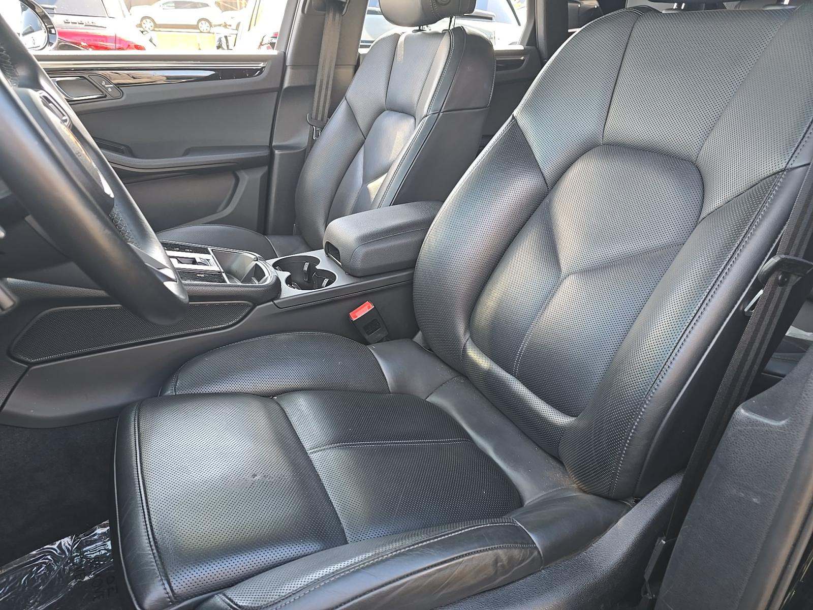 2024 Porsche Macan Base AWD