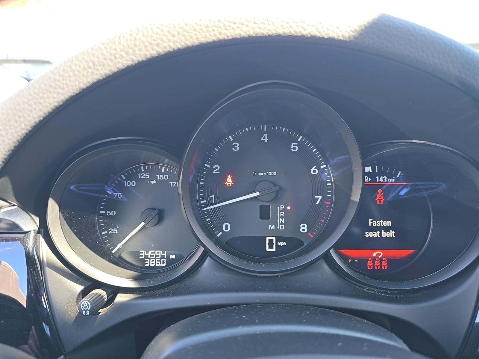 2024 Porsche Macan Base AWD