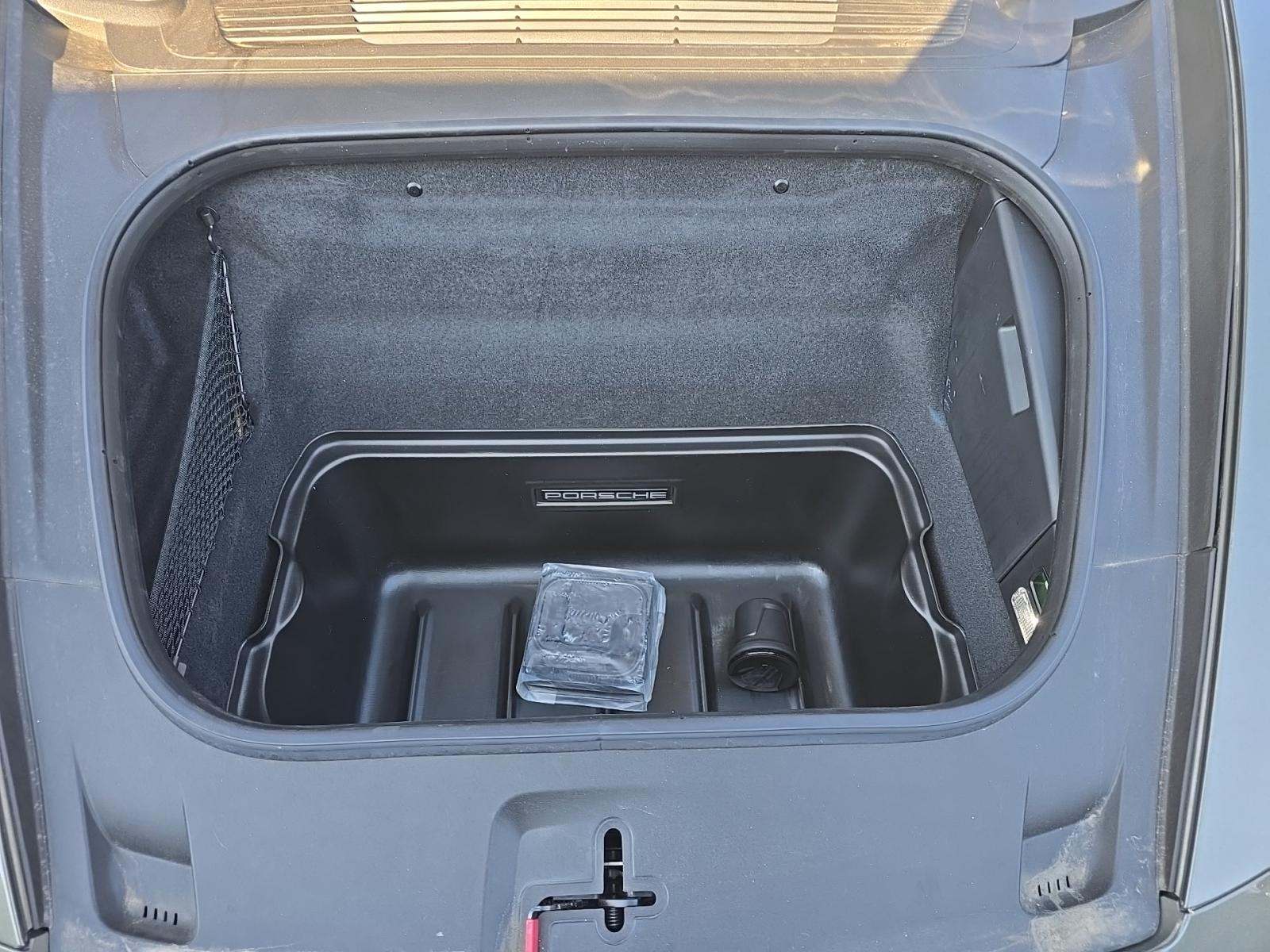 2024 Porsche 911 Carrera RWD