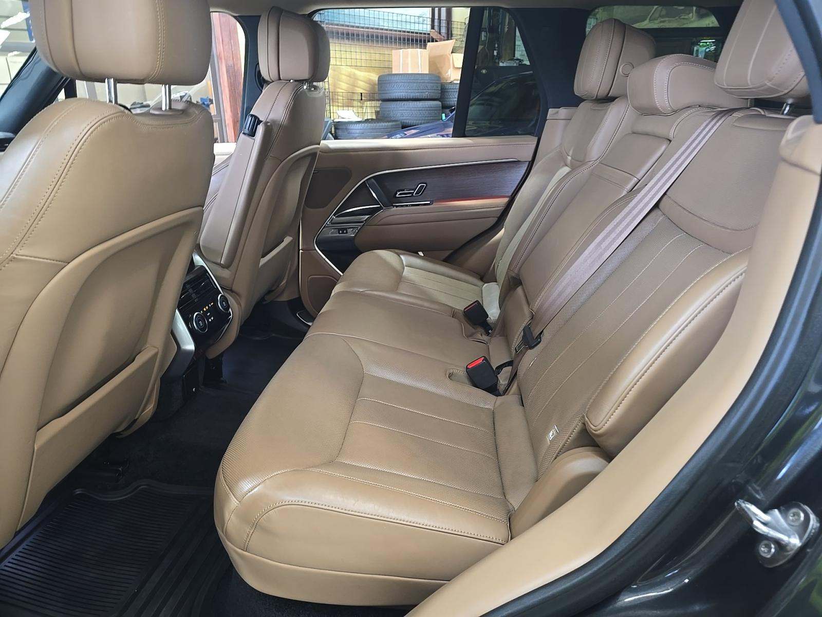 2023 Land Rover Range Rover SE AWD